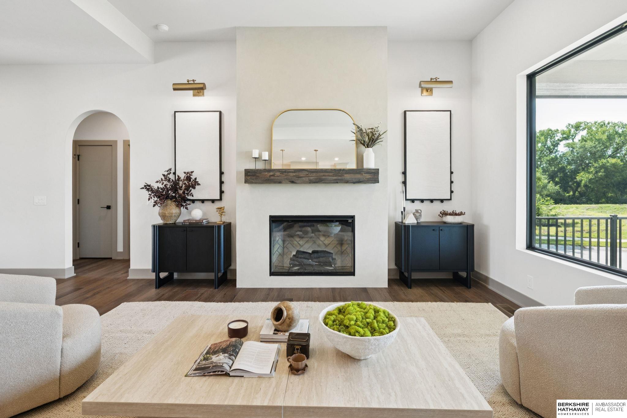 Omaha, Nebraska 68135, United States, 5 Bedrooms Bedrooms, ,3 BathroomsBathrooms,Residential,Active,208836