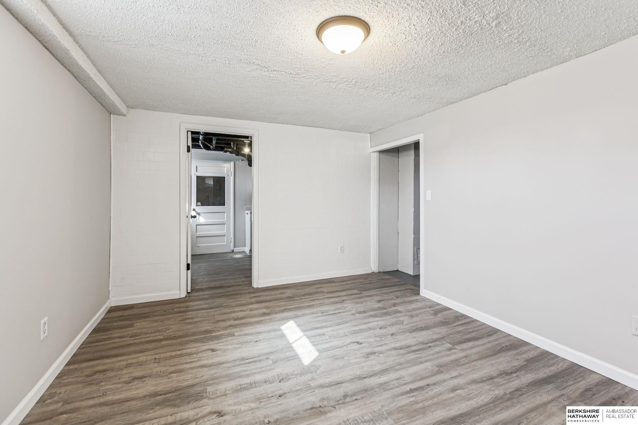 Omaha, Nebraska 68107, United States, 3 Bedrooms Bedrooms, ,2 BathroomsBathrooms,Residential,Active,218199