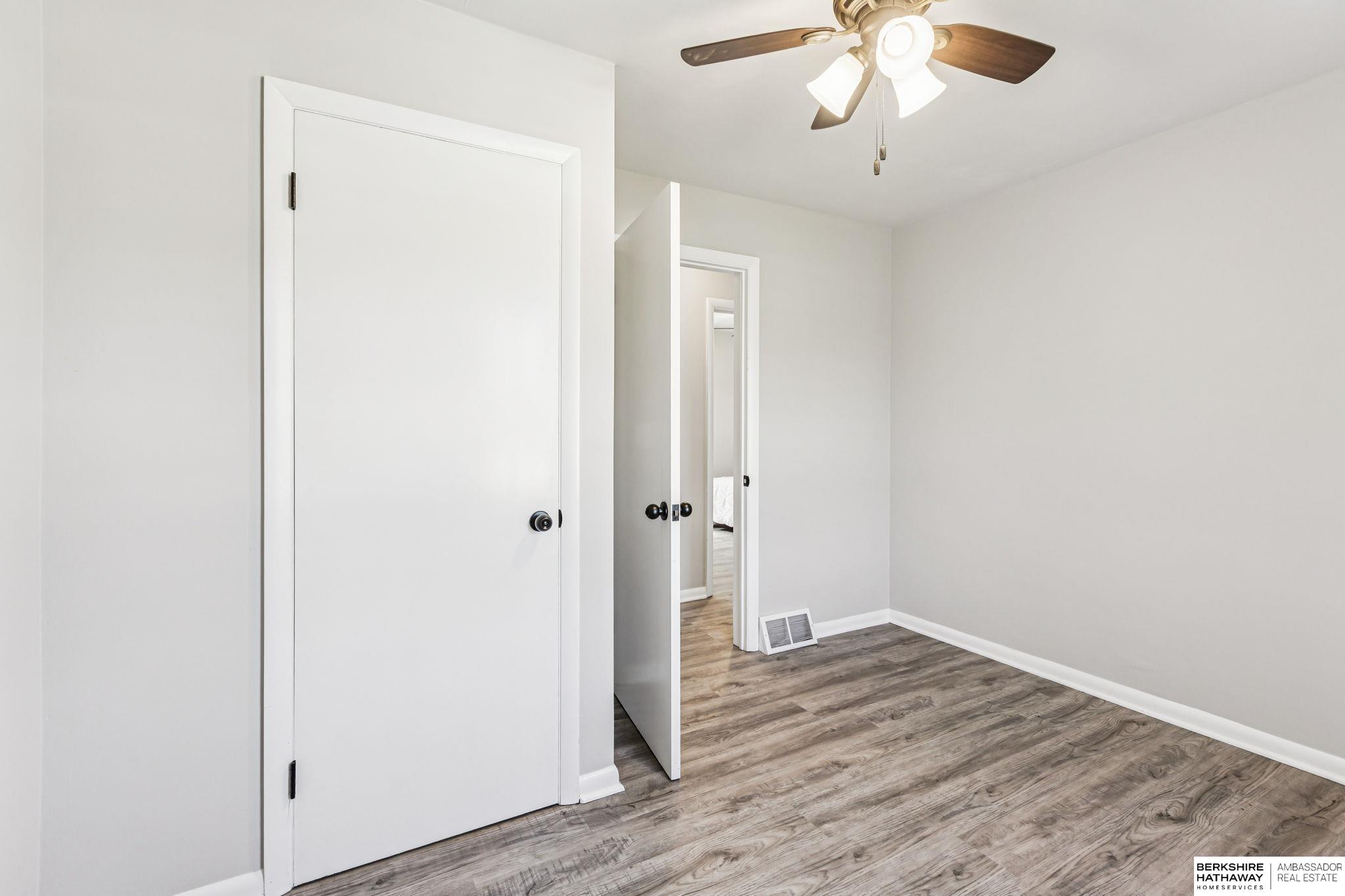 Omaha, Nebraska 68107, United States, 3 Bedrooms Bedrooms, ,2 BathroomsBathrooms,Residential,Active,218199