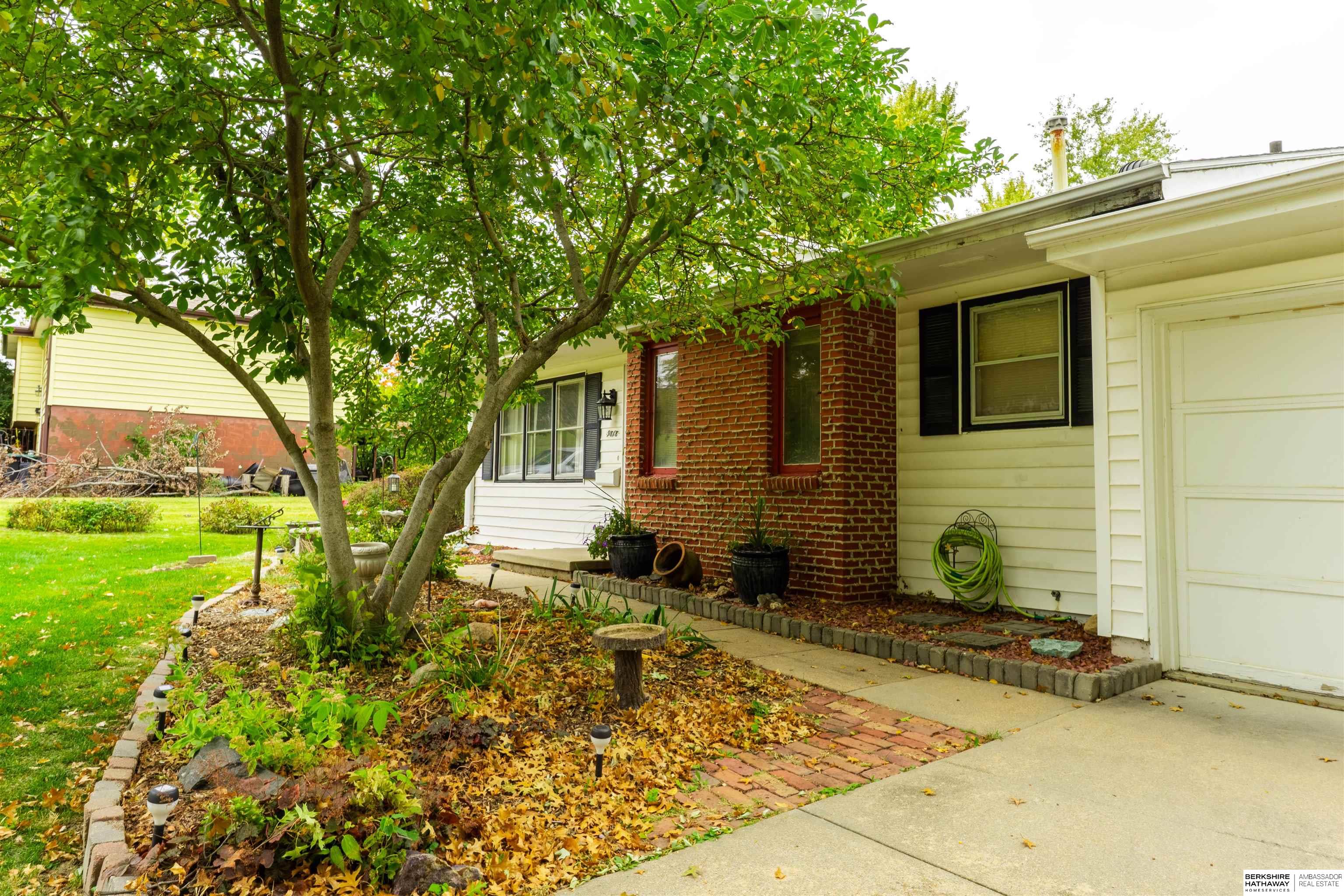 Omaha, Nebraska 68134, United States, 3 Bedrooms Bedrooms, ,1 BathroomBathrooms,Residential,Active,234442