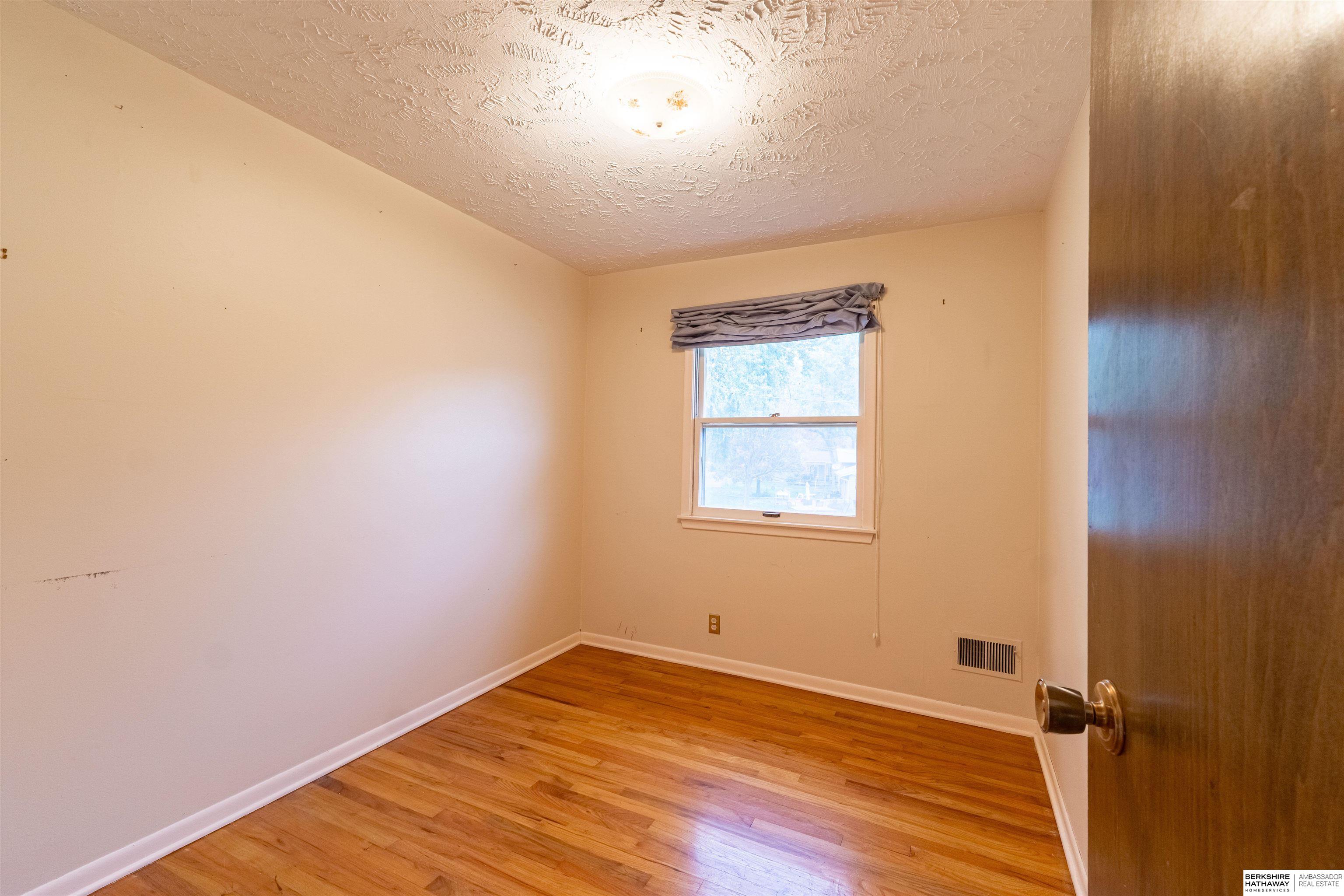 Omaha, Nebraska 68134, United States, 3 Bedrooms Bedrooms, ,1 BathroomBathrooms,Residential,Active,234442