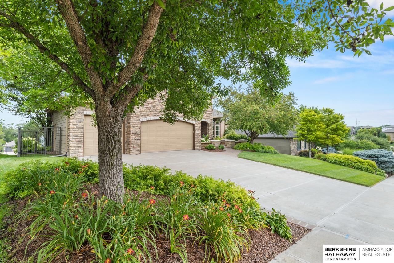 Elkhorn, Nebraska 68022, United States, 4 Bedrooms Bedrooms, ,4 BathroomsBathrooms,Residential,Active,182499