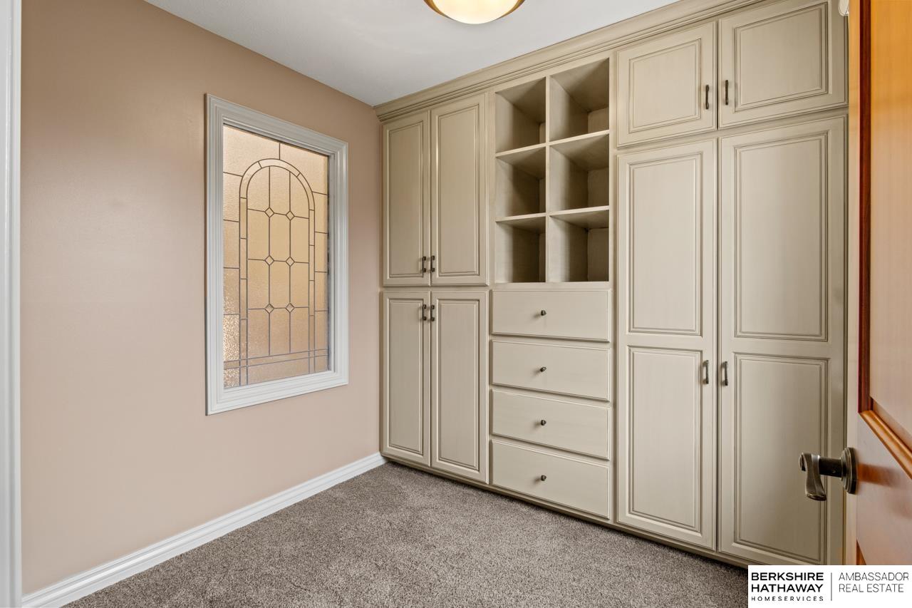 Elkhorn, Nebraska 68022, United States, 4 Bedrooms Bedrooms, ,4 BathroomsBathrooms,Residential,Active,182499