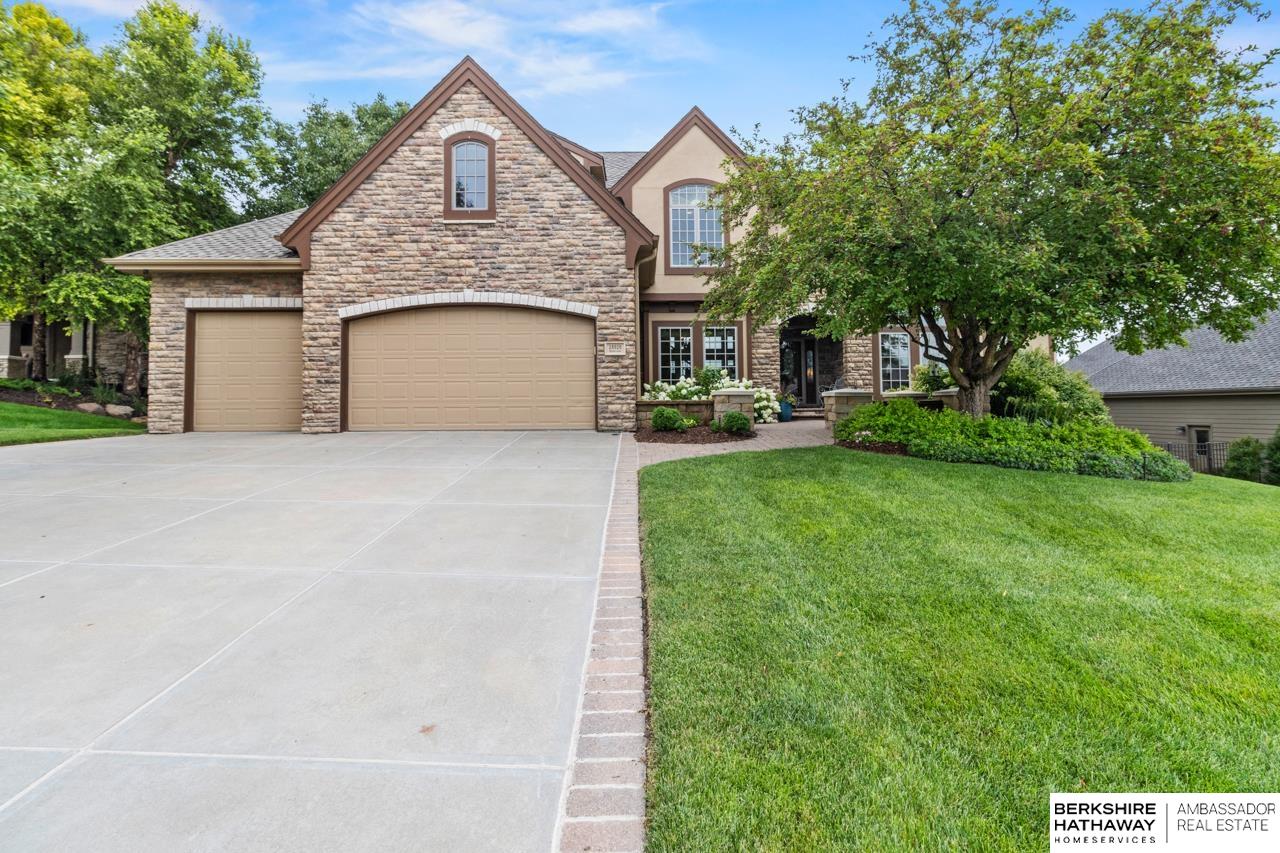 Elkhorn, Nebraska 68022, United States, 4 Bedrooms Bedrooms, ,4 BathroomsBathrooms,Residential,Active,182499