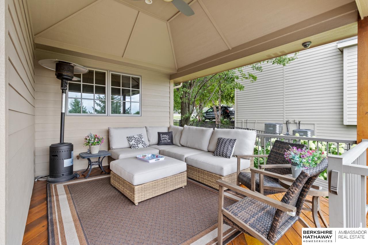 Elkhorn, Nebraska 68022, United States, 4 Bedrooms Bedrooms, ,4 BathroomsBathrooms,Residential,Active,182499