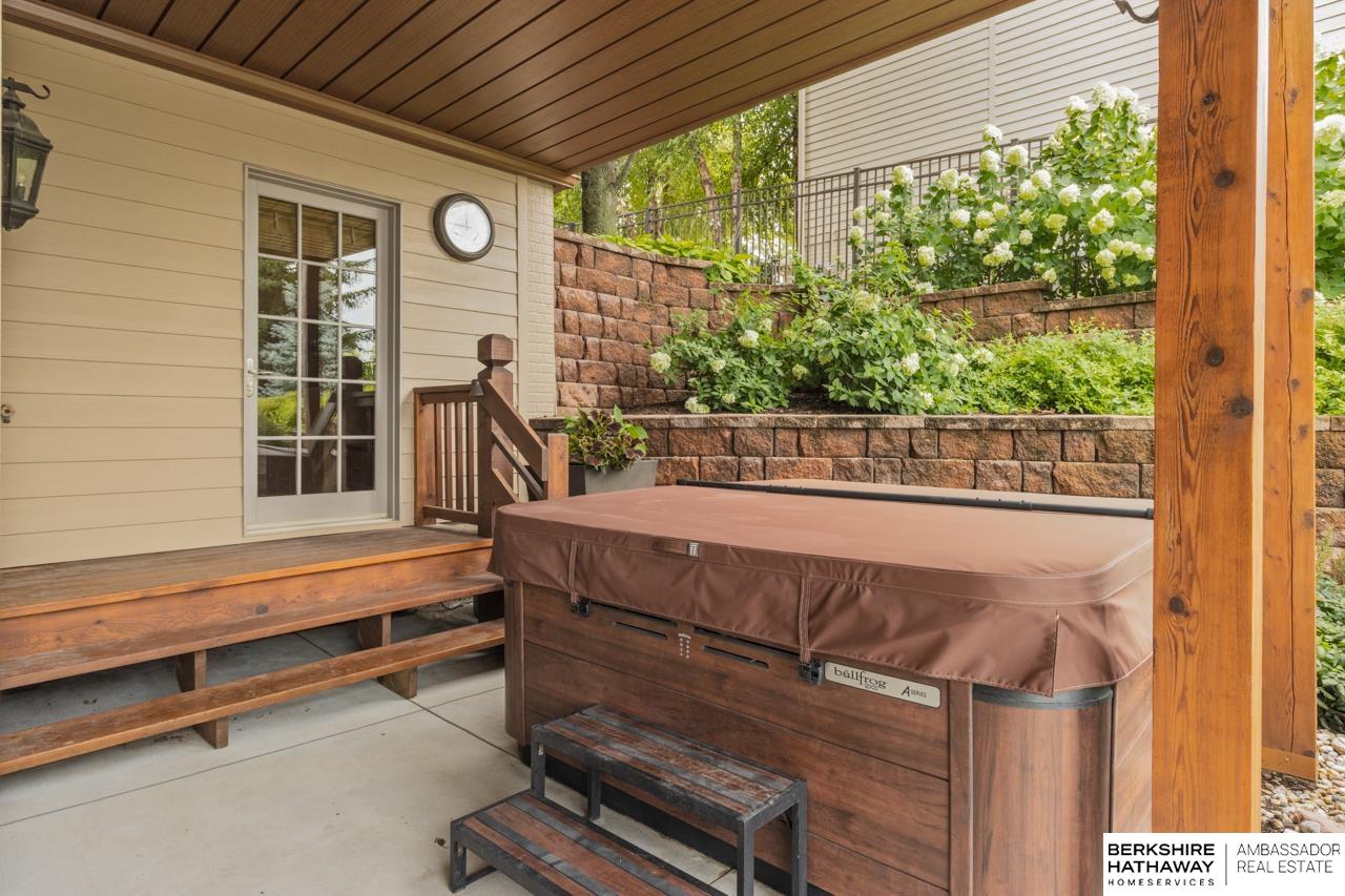 Elkhorn, Nebraska 68022, United States, 4 Bedrooms Bedrooms, ,4 BathroomsBathrooms,Residential,Active,182499