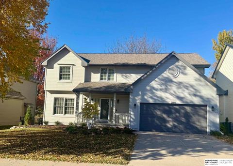 Photo of 2014 S 199th Street, Omaha, NE 68130 (MLS # 22535257)