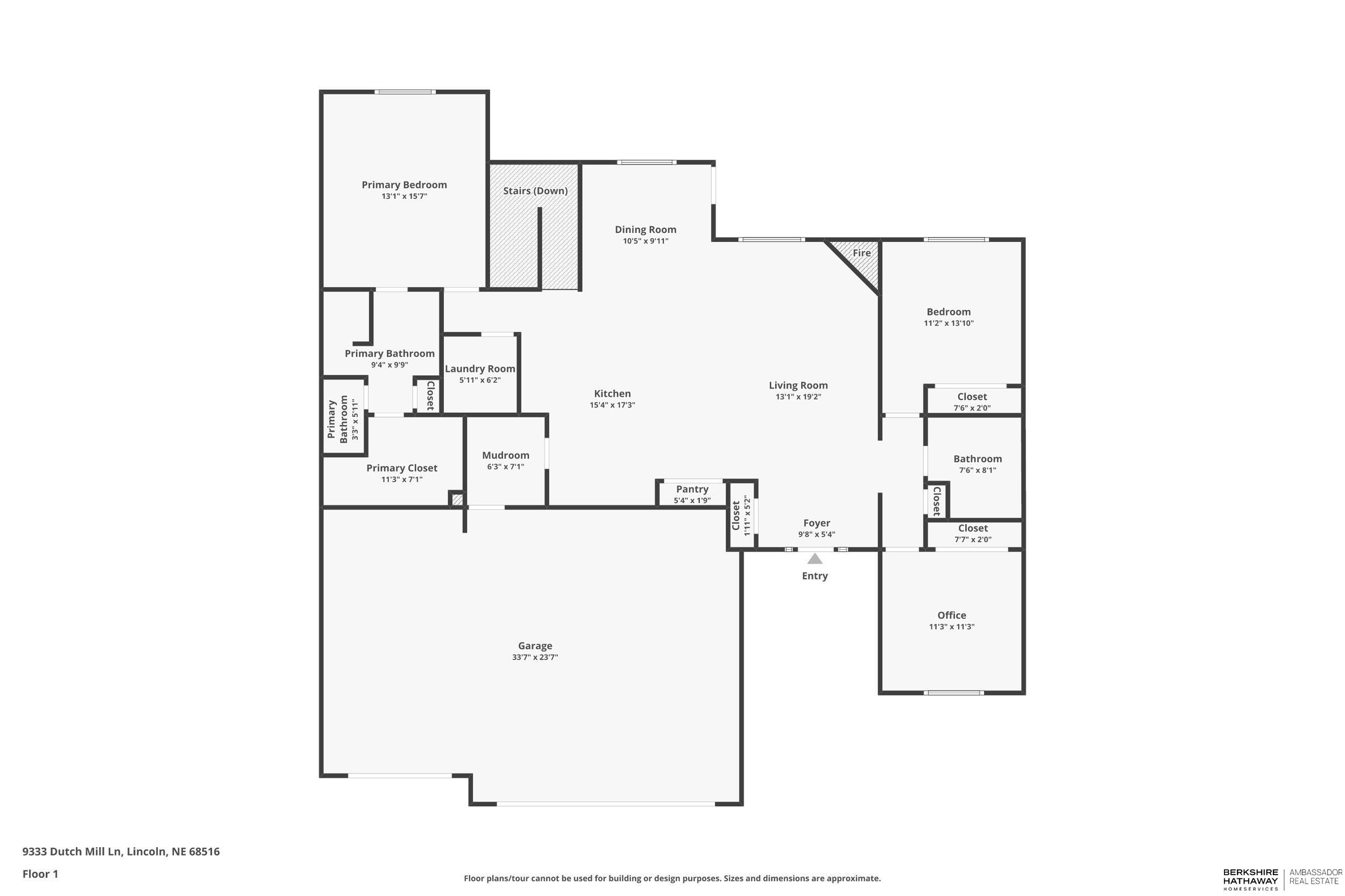 Lincoln, Nebraska 68516, United States, 5 Bedrooms Bedrooms, ,3 BathroomsBathrooms,Residential,Pending,213042