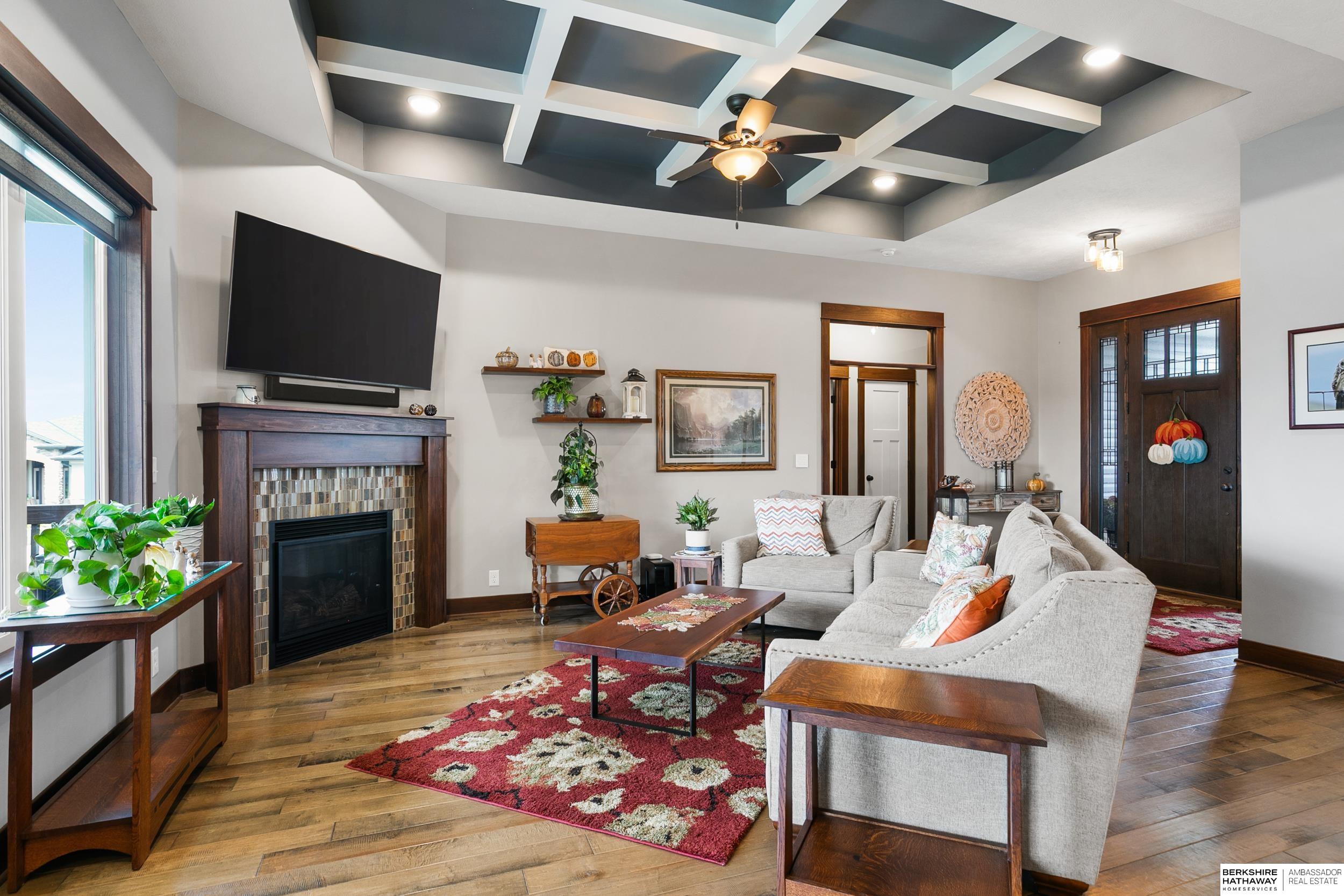 Lincoln, Nebraska 68516, United States, 5 Bedrooms Bedrooms, ,3 BathroomsBathrooms,Residential,Pending,213042