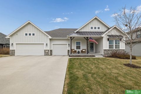 Photo of 6709 S 199th Avenue, Omaha, NE 68135 (MLS # 22607721)
