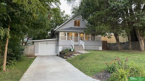 Photo of 4641 Nicholas Street, Omaha, NE 68132 (MLS # 22528590)