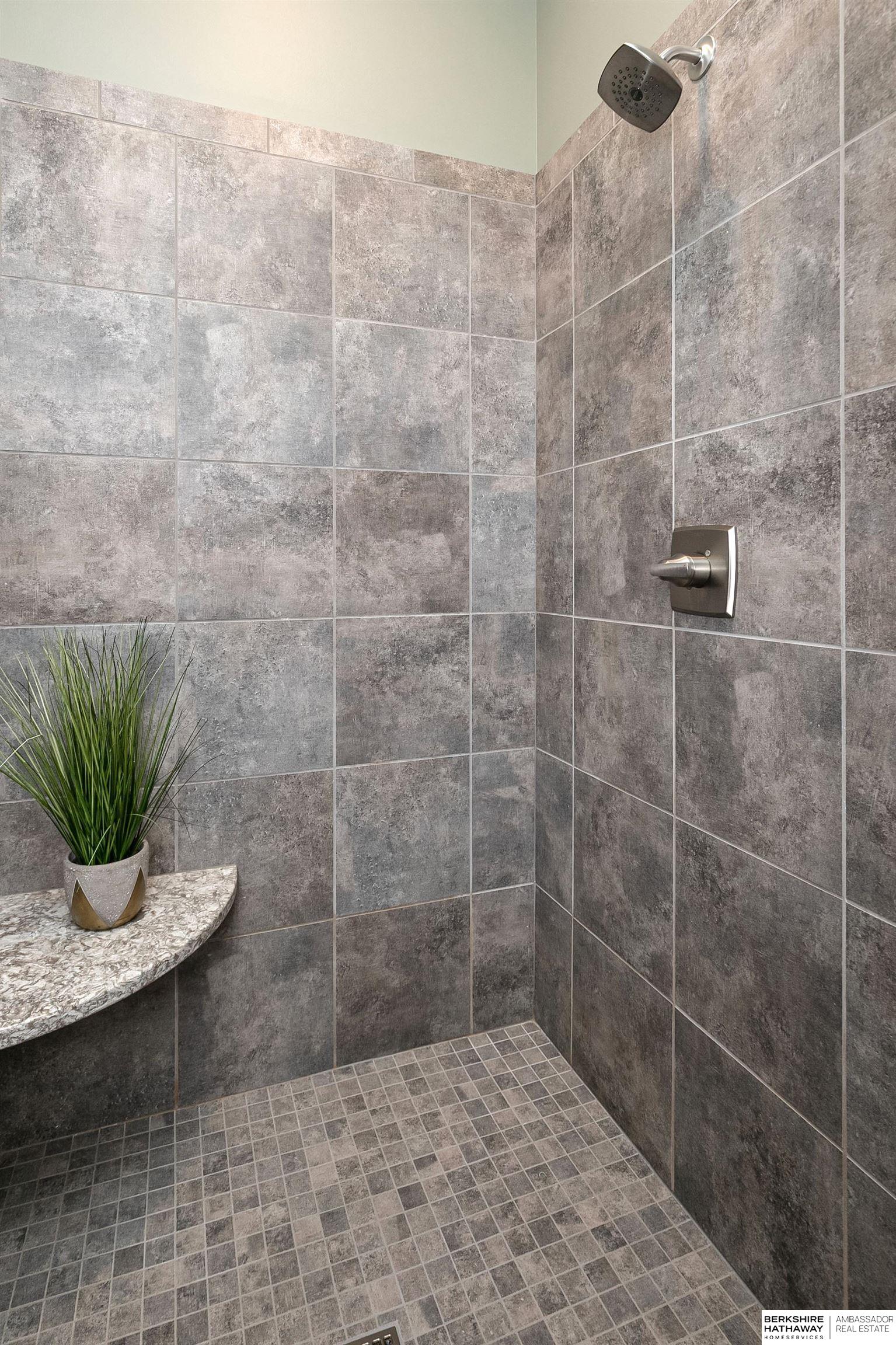 Gretna, Nebraska 68028, United States, 4 Bedrooms Bedrooms, ,3 BathroomsBathrooms,Residential,Pending,195782