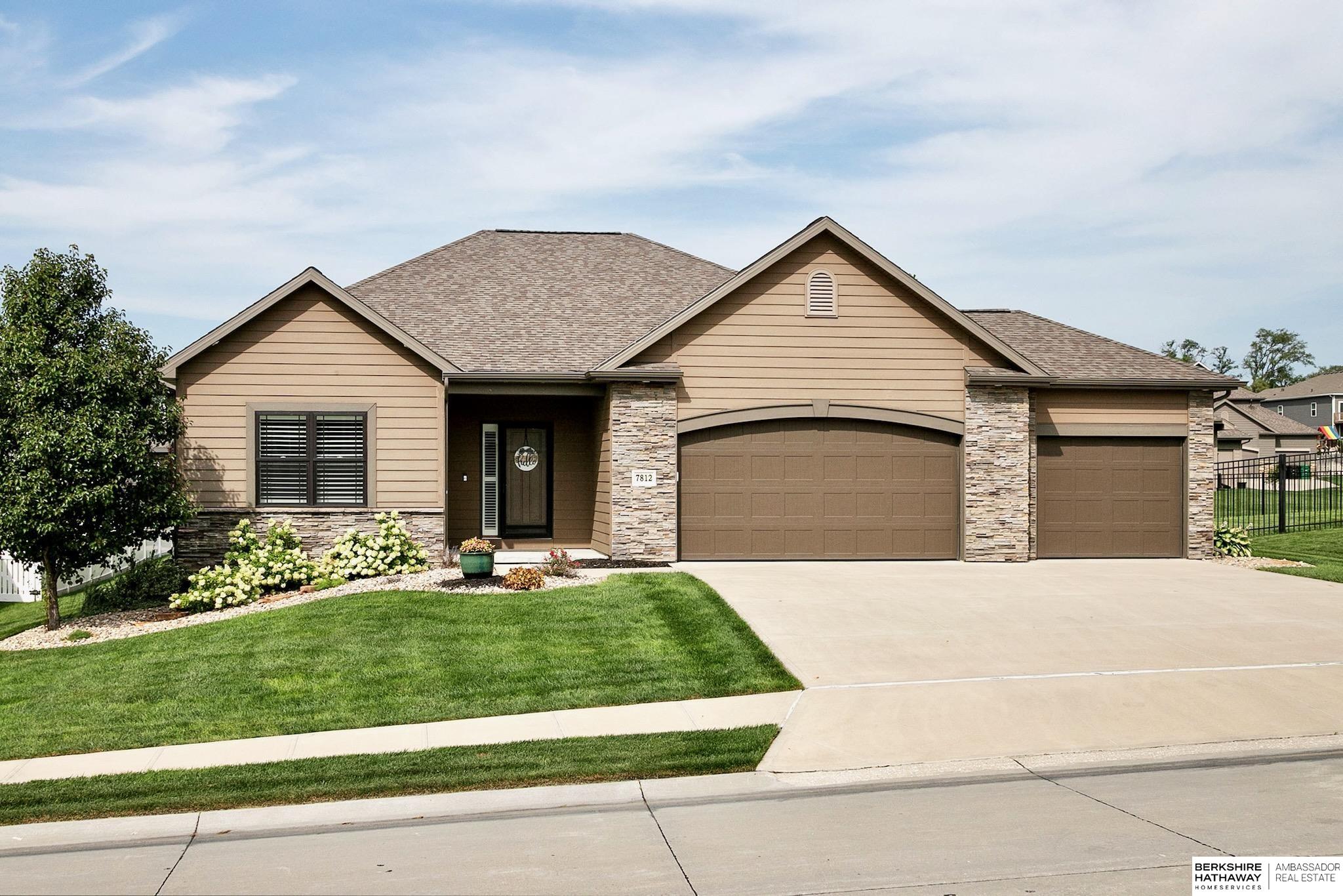 Gretna, Nebraska 68028, United States, 4 Bedrooms Bedrooms, ,3 BathroomsBathrooms,Residential,Pending,195782 Gretna, Nebraska 68028, United States, 4 Bedrooms Bedrooms, ,3 BathroomsBathrooms,Residential,Pending,195782