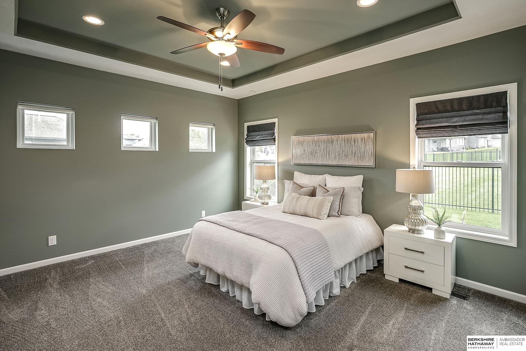 Gretna, Nebraska 68028, United States, 4 Bedrooms Bedrooms, ,3 BathroomsBathrooms,Residential,Pending,195782