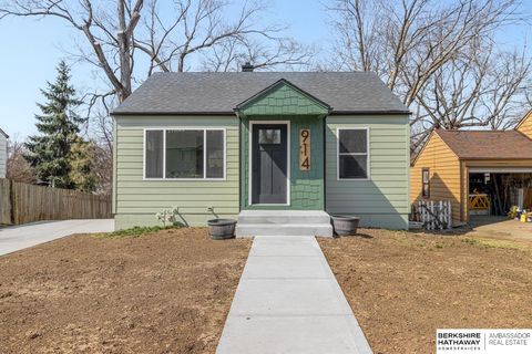 Photo of 914 McLaughlin Circle, Bellevue, NE 68005 (MLS # 22607875)