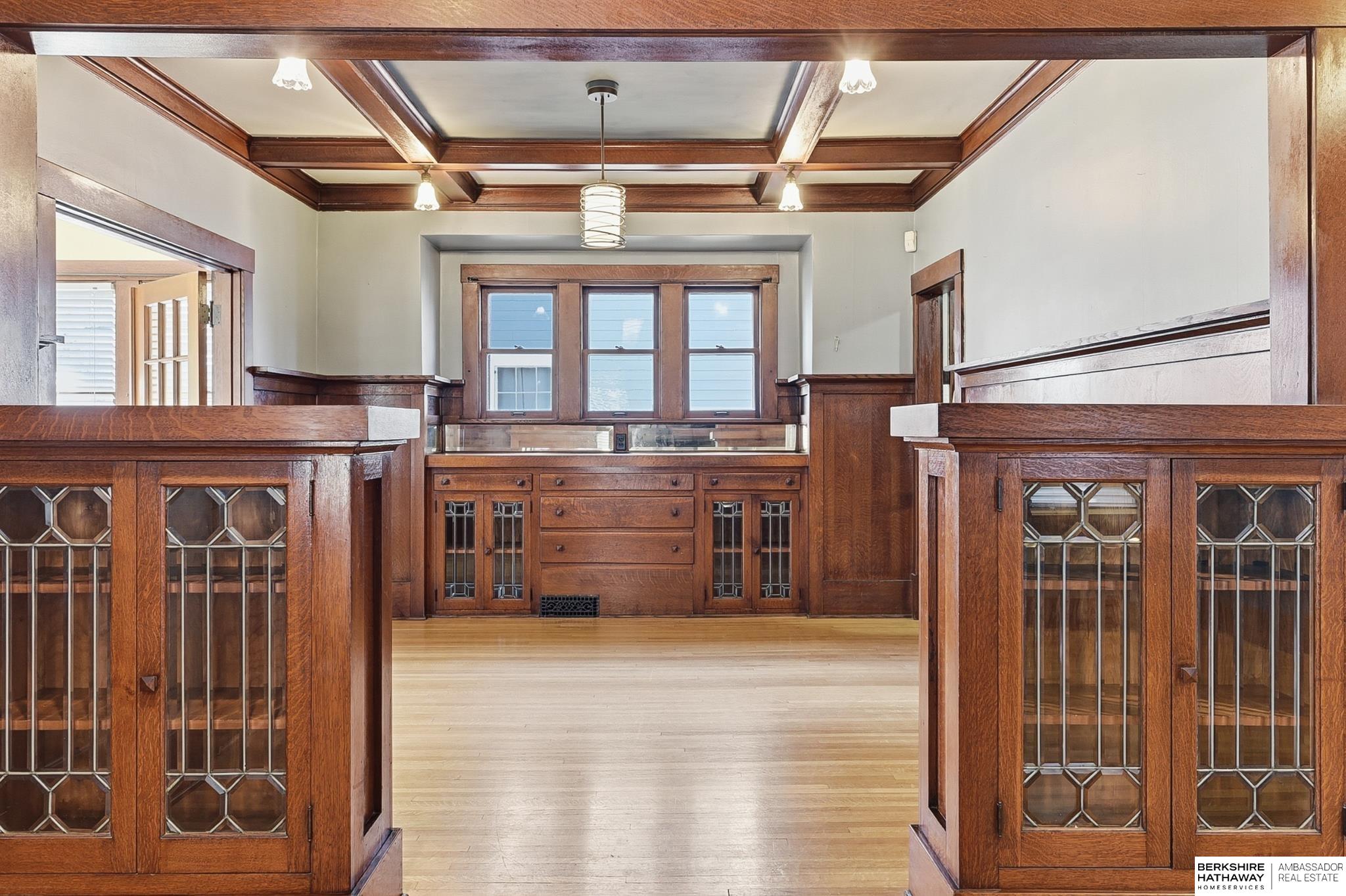 Omaha, Nebraska 68112, United States, 3 Bedrooms Bedrooms, ,1 BathroomBathrooms,Residential,Active,236724