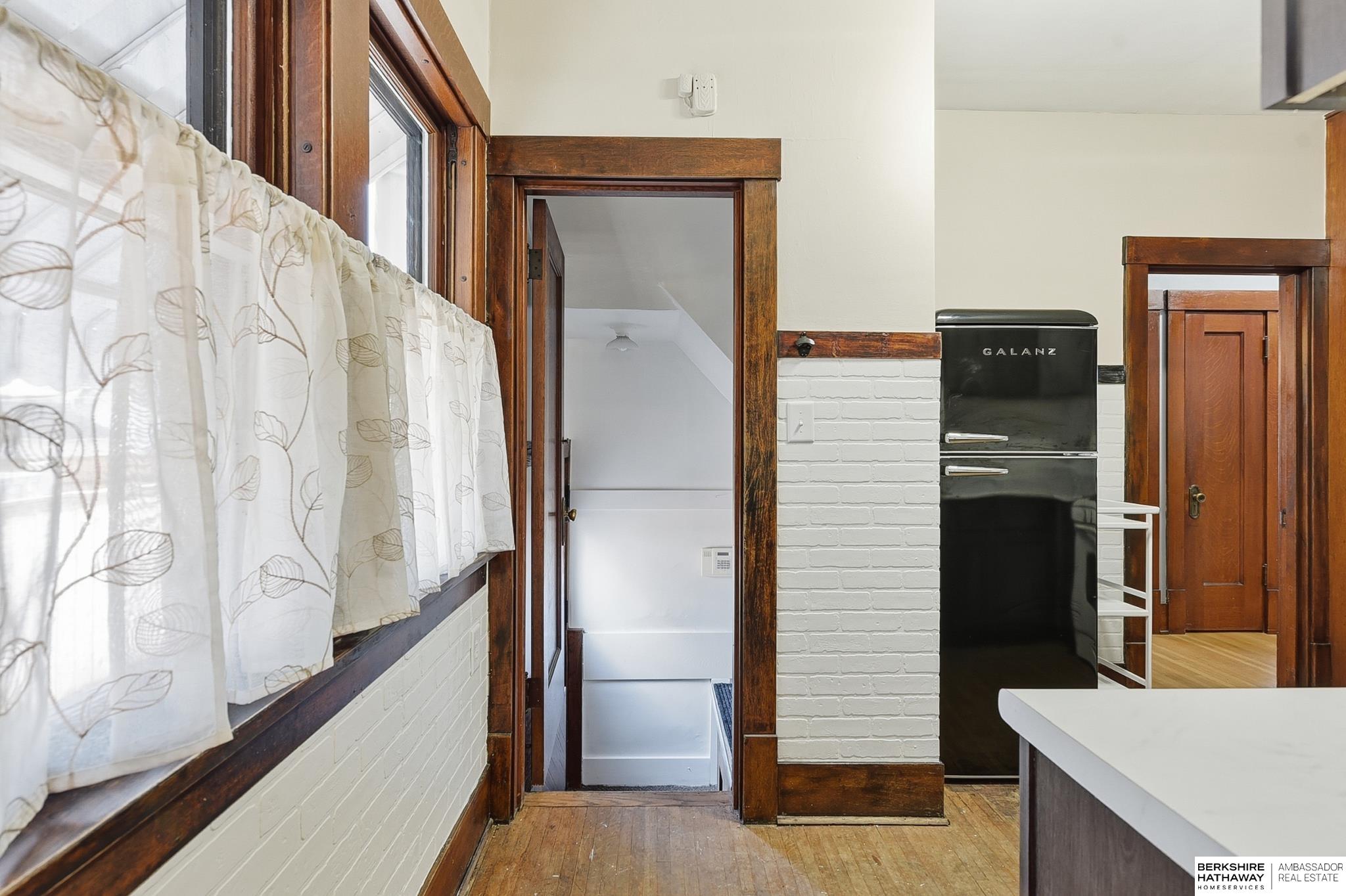 Omaha, Nebraska 68112, United States, 3 Bedrooms Bedrooms, ,1 BathroomBathrooms,Residential,Active,236724