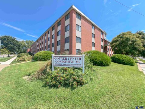 Photo of 1540 N Cotner Boulevard #B316, Lincoln, NE 68505 (MLS # 22606078)