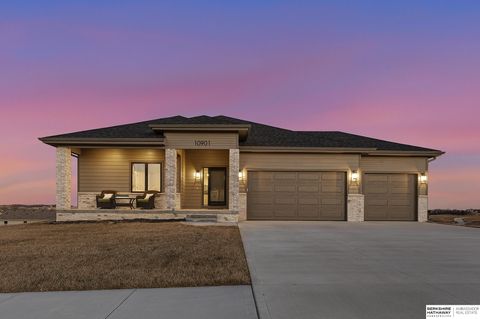 Photo of 10901 N 161 Street, Bennington, NE 68007 (MLS # 22601057)