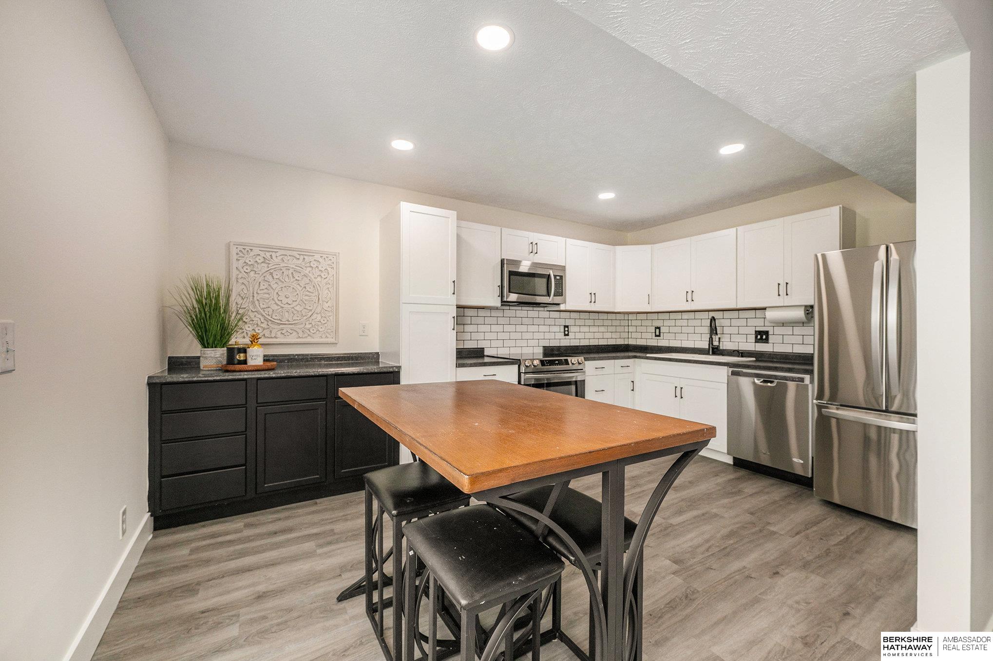 Omaha, Nebraska 68137, United States, 2 Bedrooms Bedrooms, ,2 BathroomsBathrooms,Residential,Active,240742