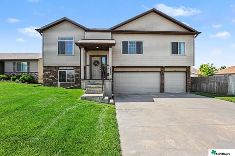 Photo of 1521 W Silverado Drive, Lincoln, NE 68521 (MLS # 22615678)