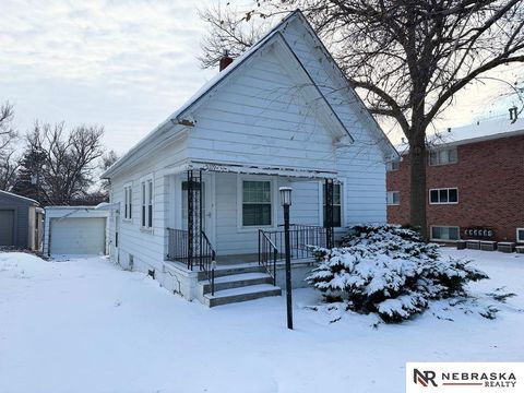 Photo of 5119 Prescott Avenue, Lincoln, NE 68506 (MLS # 22534088)
