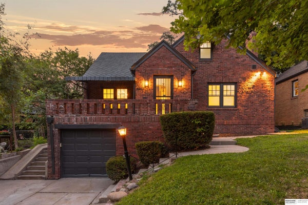 4940 FRANKLIN ST, OMAHA, NE 68104 - Image b3c5bdec0ef6f206a4665520fcf4e403/1043685940