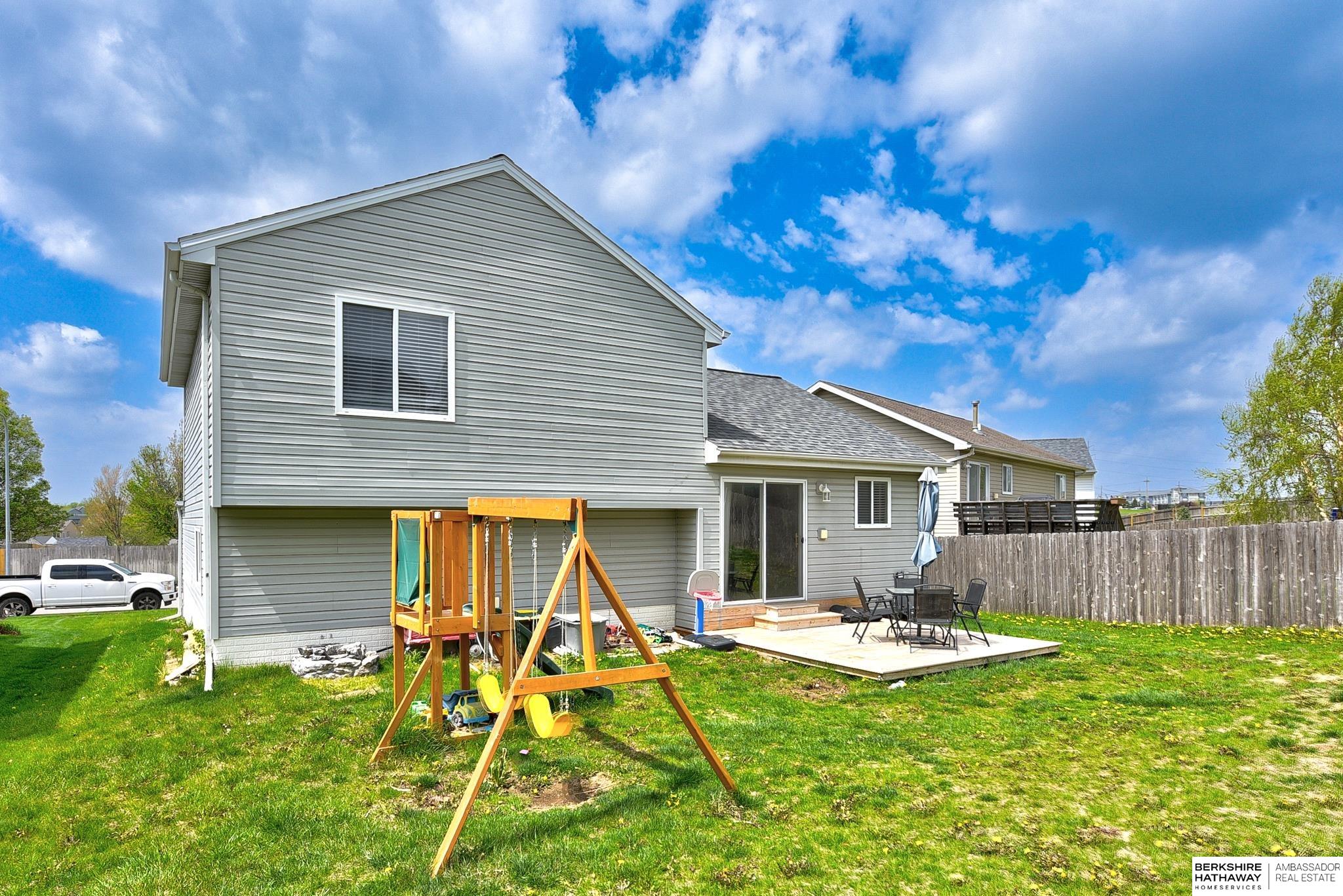 Omaha, Nebraska 68136, United States, 3 Bedrooms Bedrooms, ,2 BathroomsBathrooms,Residential,Pending,118898