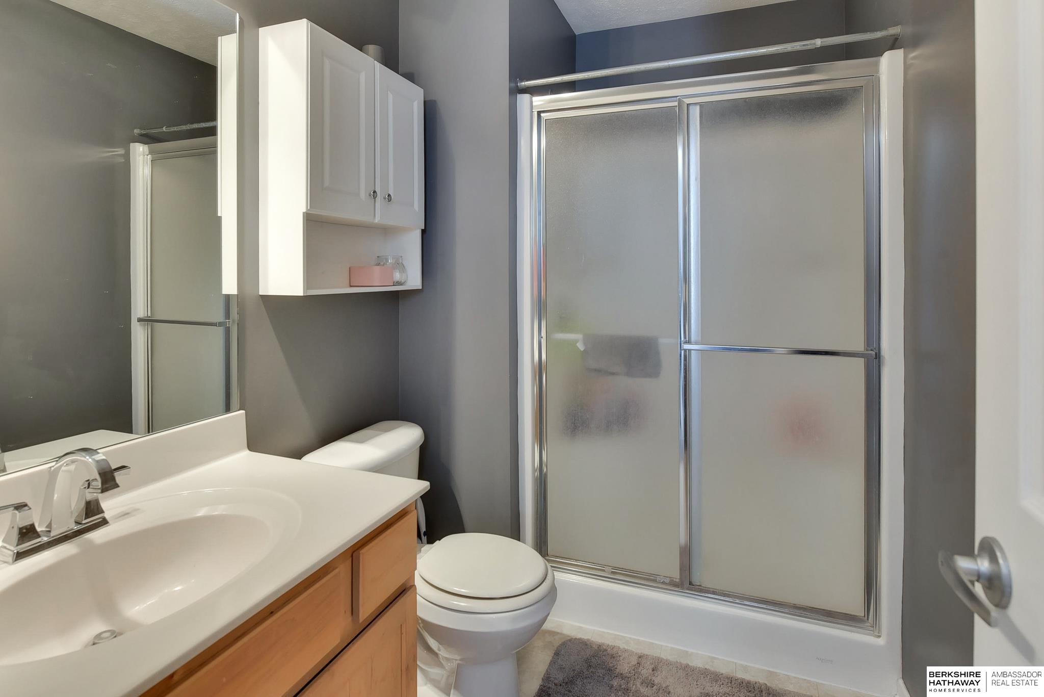 Omaha, Nebraska 68136, United States, 3 Bedrooms Bedrooms, ,2 BathroomsBathrooms,Residential,Pending,118898