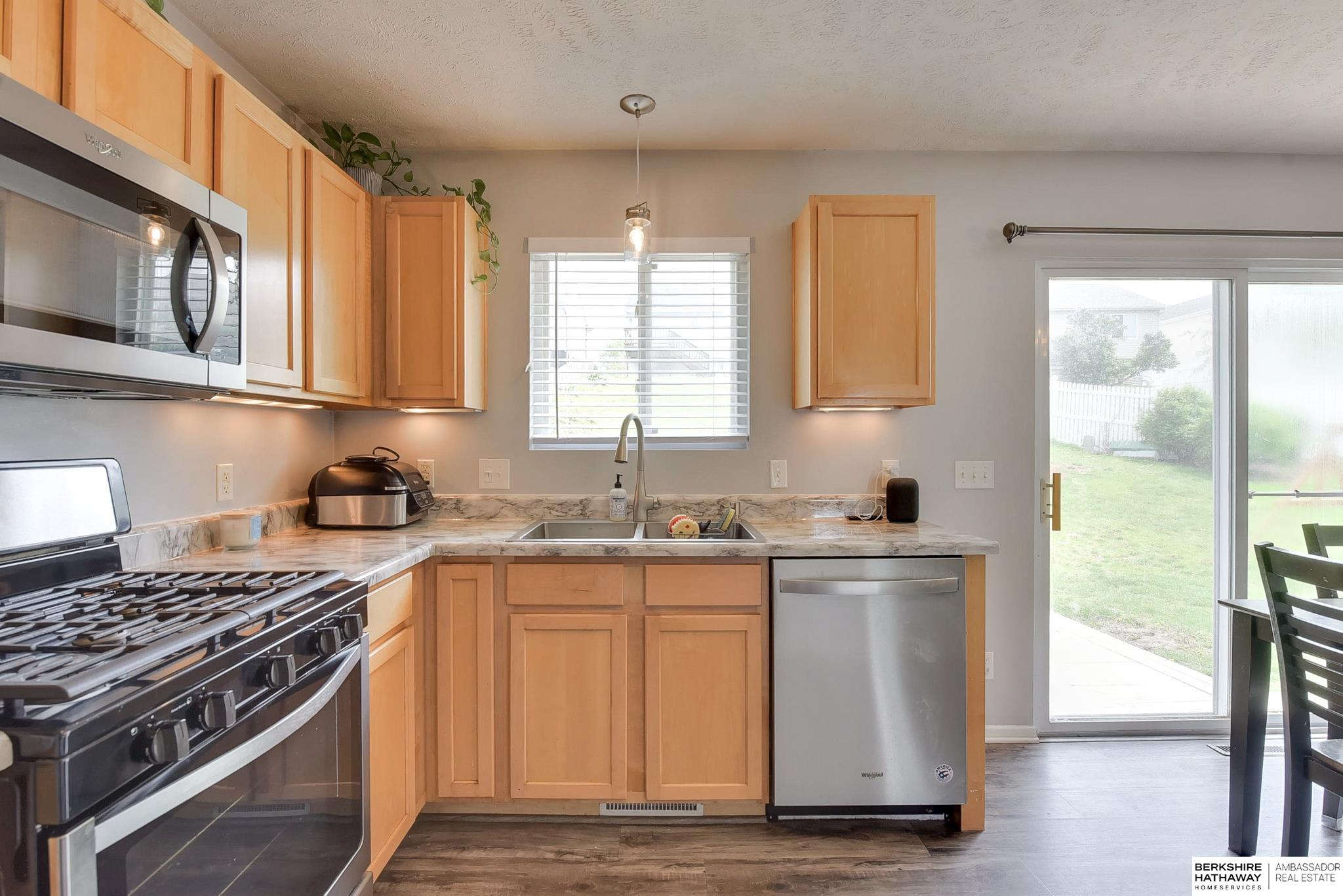 Omaha, Nebraska 68136, United States, 3 Bedrooms Bedrooms, ,2 BathroomsBathrooms,Residential,Pending,118898