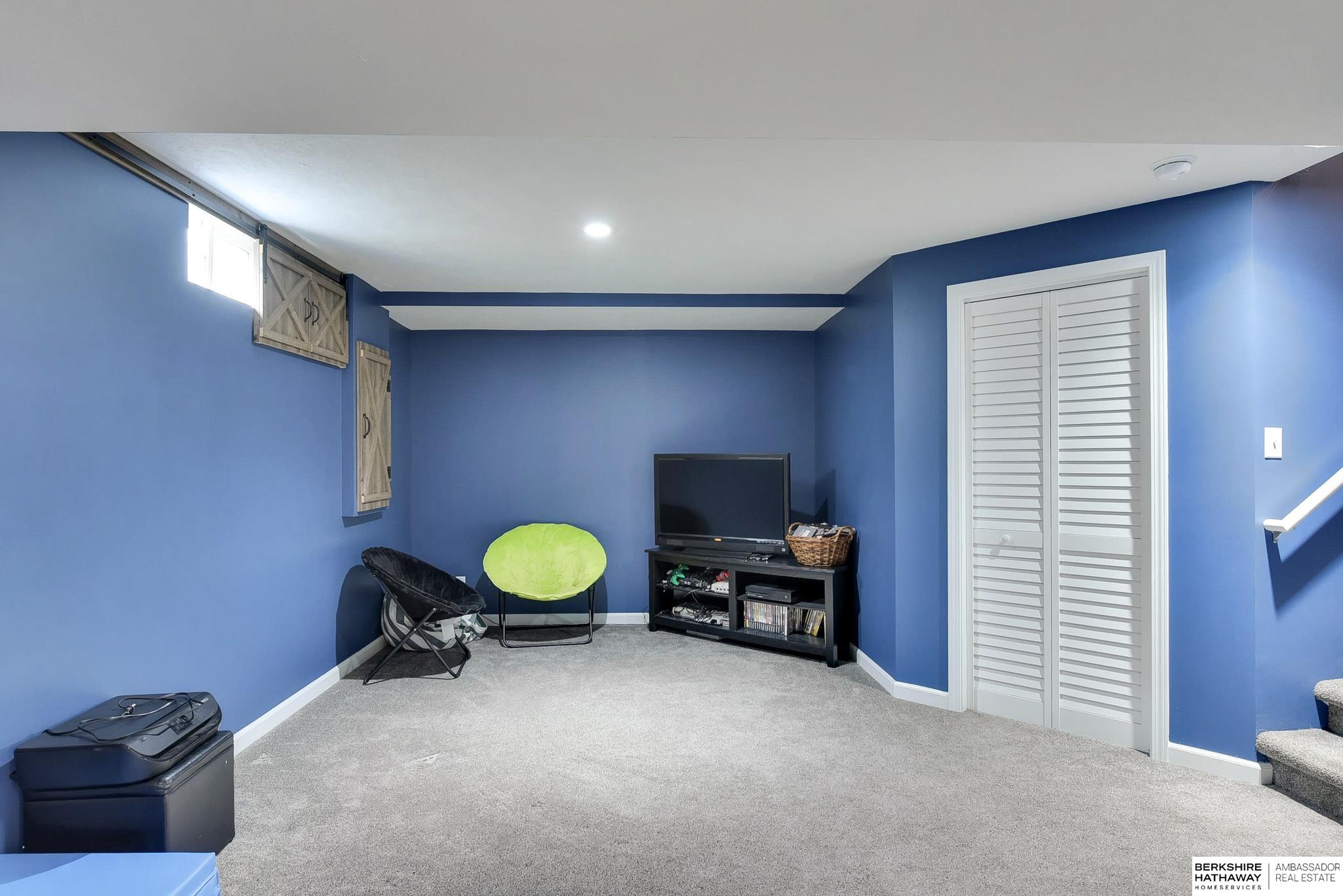 Omaha, Nebraska 68136, United States, 3 Bedrooms Bedrooms, ,2 BathroomsBathrooms,Residential,Pending,118898