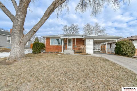Photo of 6730 Y Street, Lincoln, NE 68505 (MLS # 22605071)