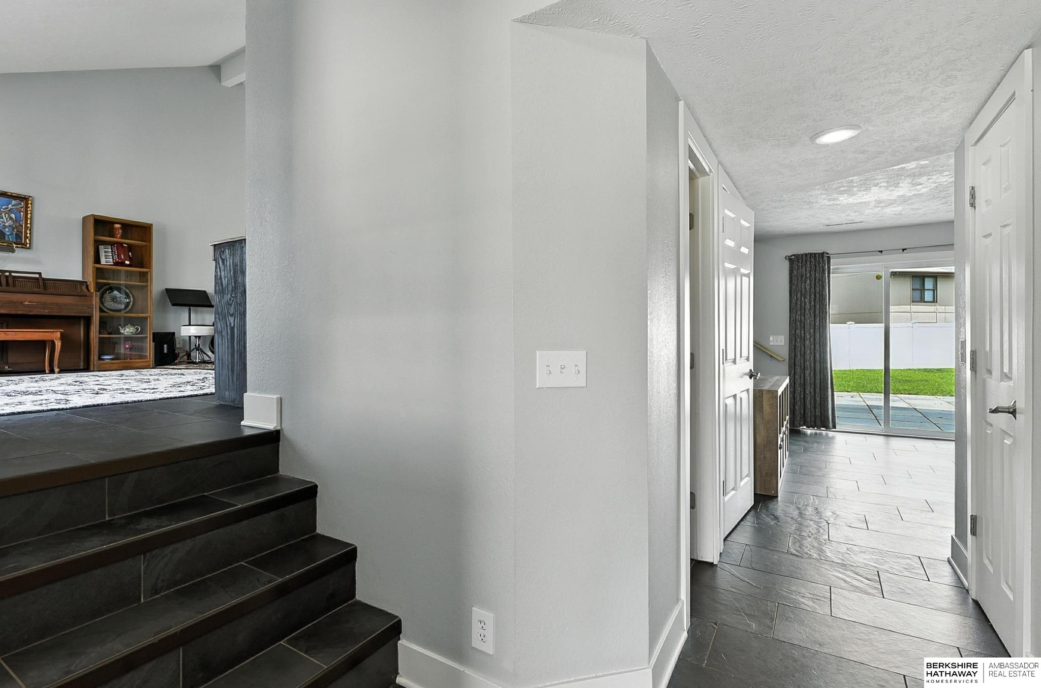 Omaha, Nebraska 68137, United States, 3 Bedrooms Bedrooms, ,2 BathroomsBathrooms,Residential,Active,172542