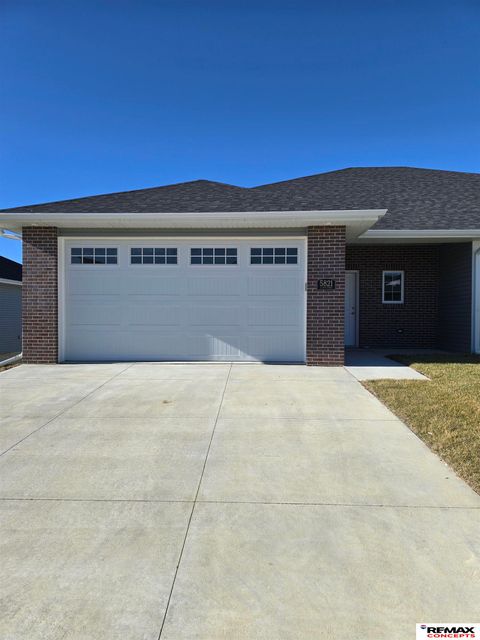 Photo of 5821 S 94th Street, Lincoln, NE 68526 (MLS # 22606588)