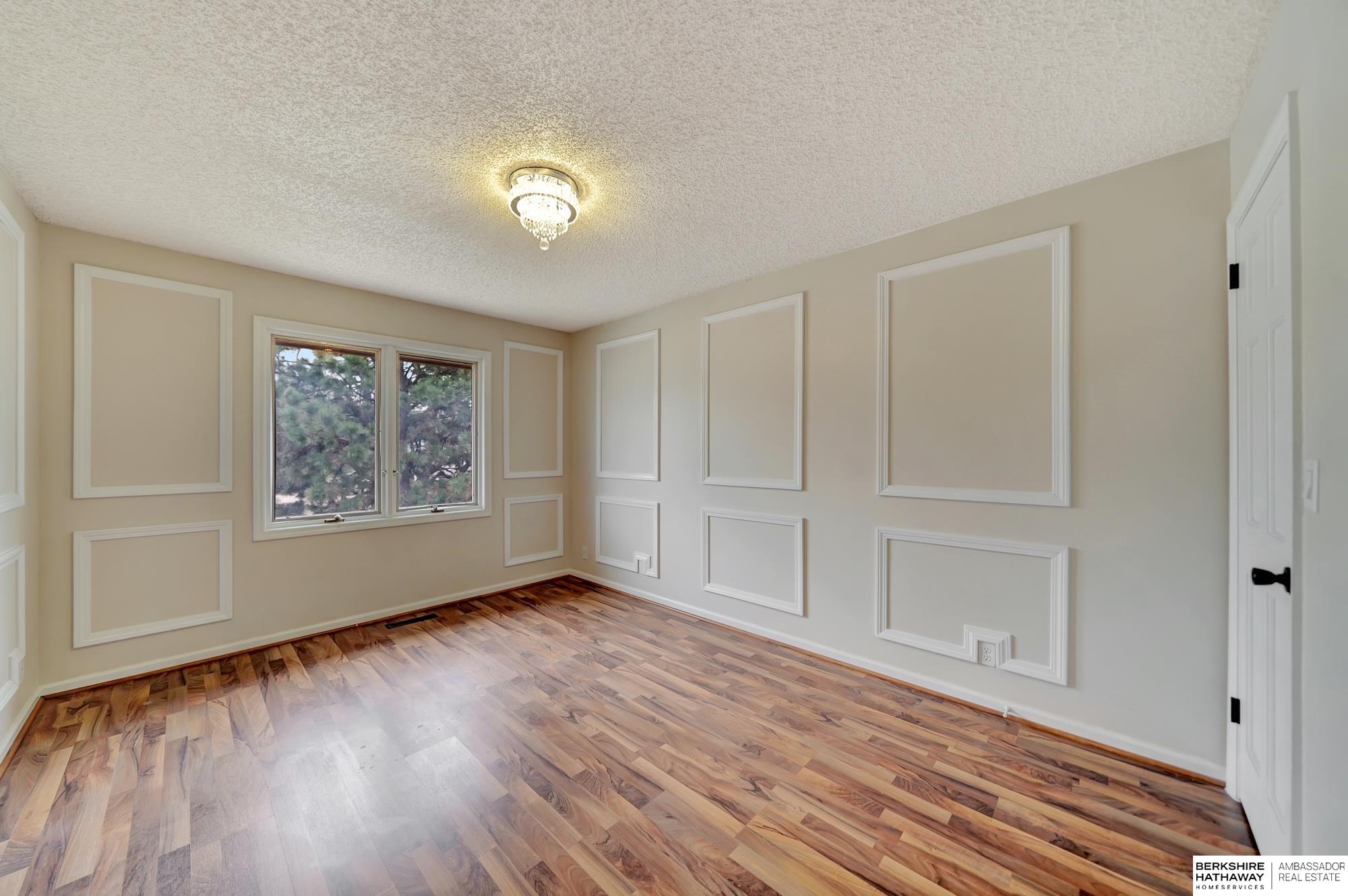 Lincoln, Nebraska 68506, United States, 4 Bedrooms Bedrooms, ,5 BathroomsBathrooms,Residential,Active,97945