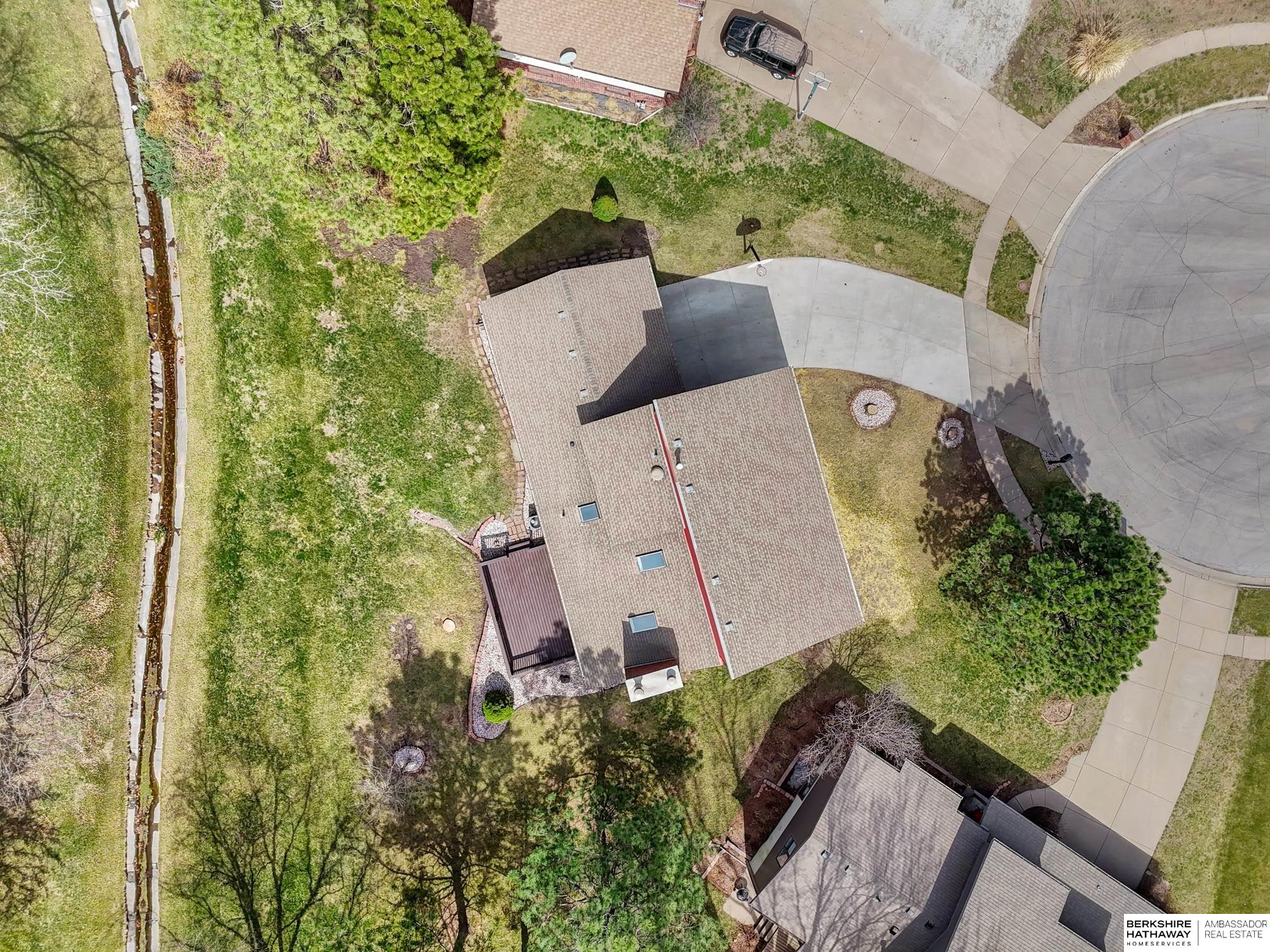 Lincoln, Nebraska 68506, United States, 4 Bedrooms Bedrooms, ,5 BathroomsBathrooms,Residential,Active,97945