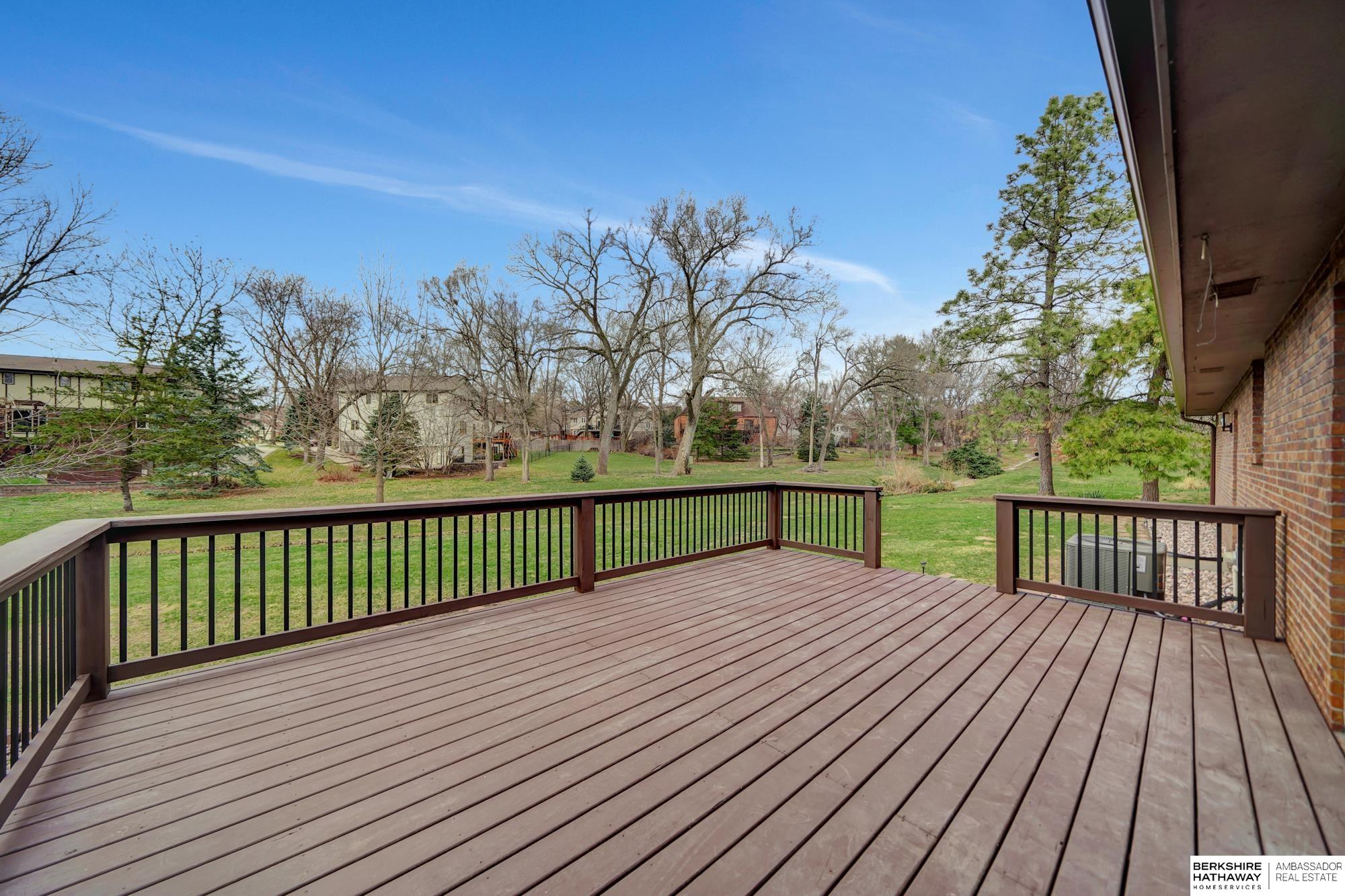 Lincoln, Nebraska 68506, United States, 4 Bedrooms Bedrooms, ,5 BathroomsBathrooms,Residential,Active,97945