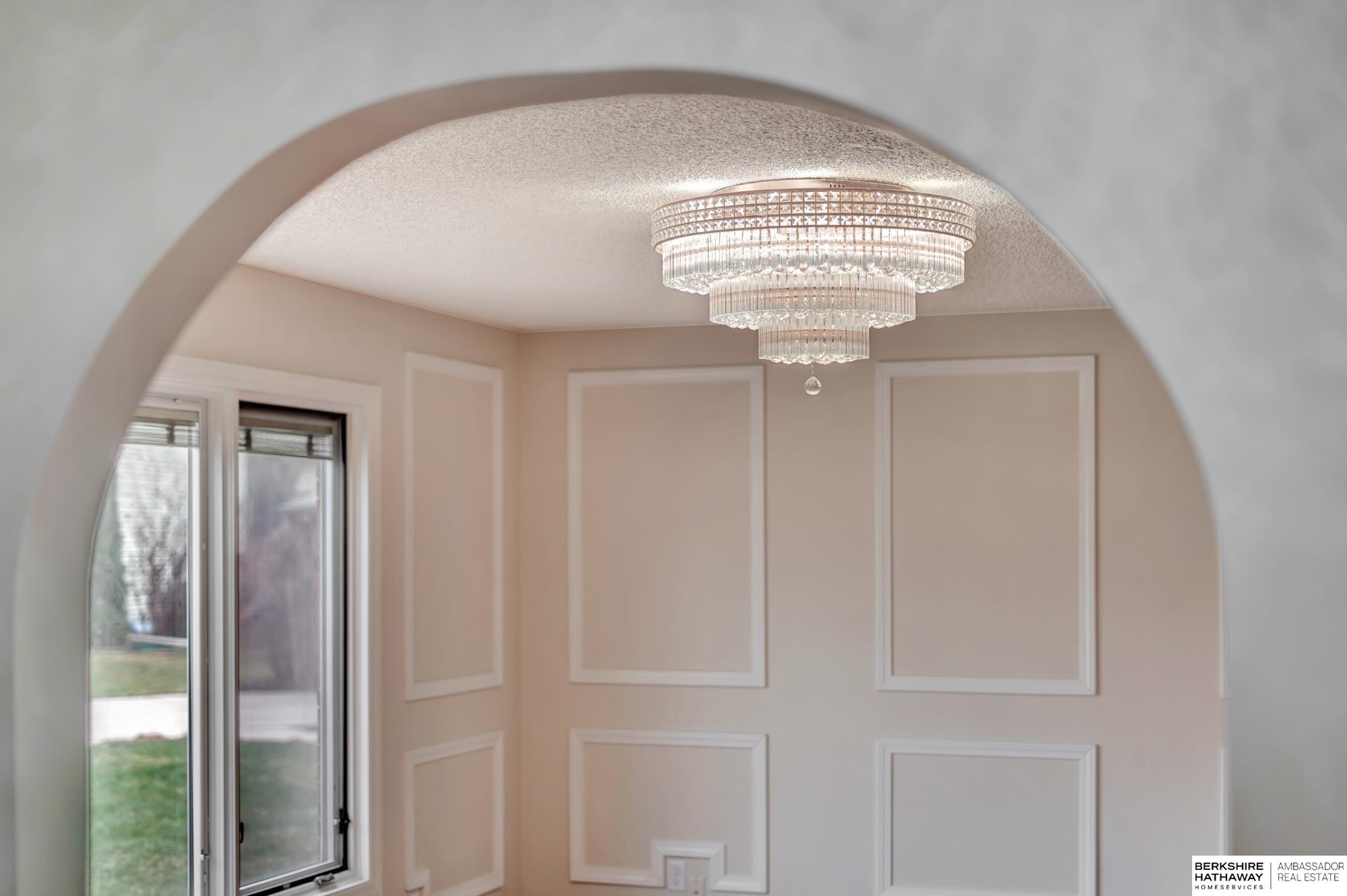 Lincoln, Nebraska 68506, United States, 4 Bedrooms Bedrooms, ,5 BathroomsBathrooms,Residential,Active,97945