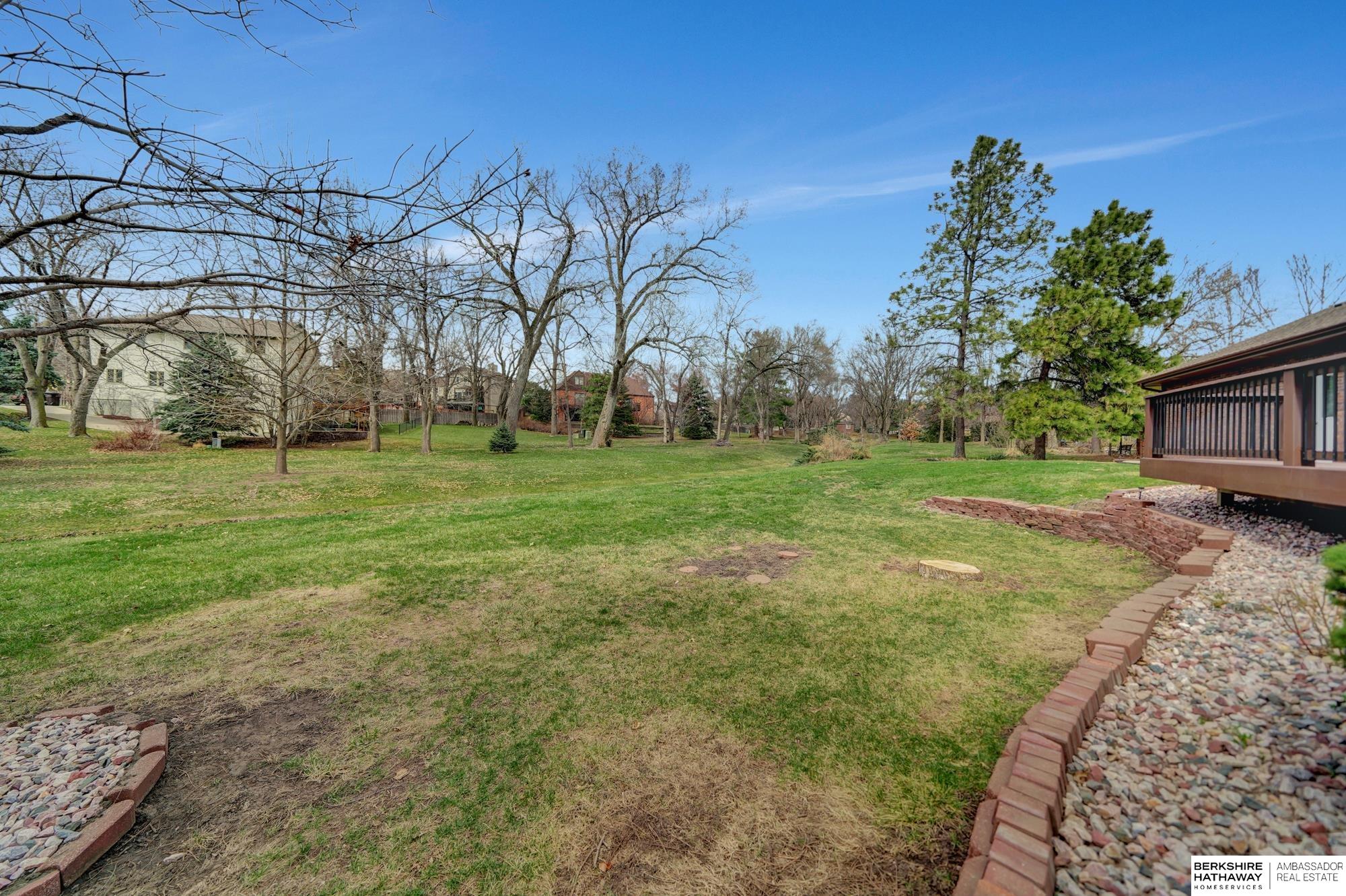 Lincoln, Nebraska 68506, United States, 4 Bedrooms Bedrooms, ,5 BathroomsBathrooms,Residential,Active,97945