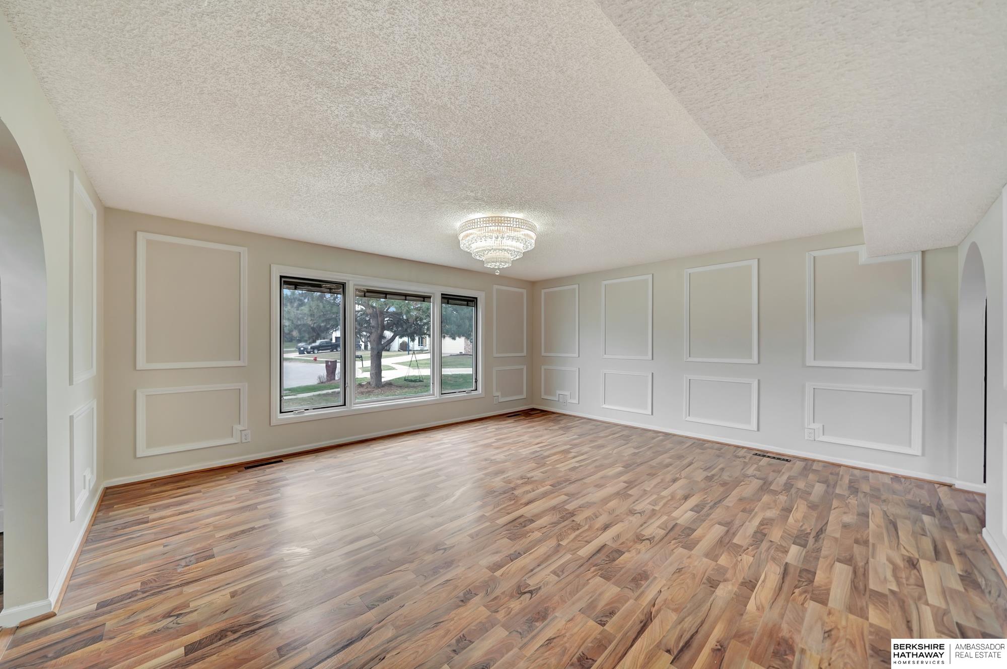 Lincoln, Nebraska 68506, United States, 4 Bedrooms Bedrooms, ,5 BathroomsBathrooms,Residential,Active,97945