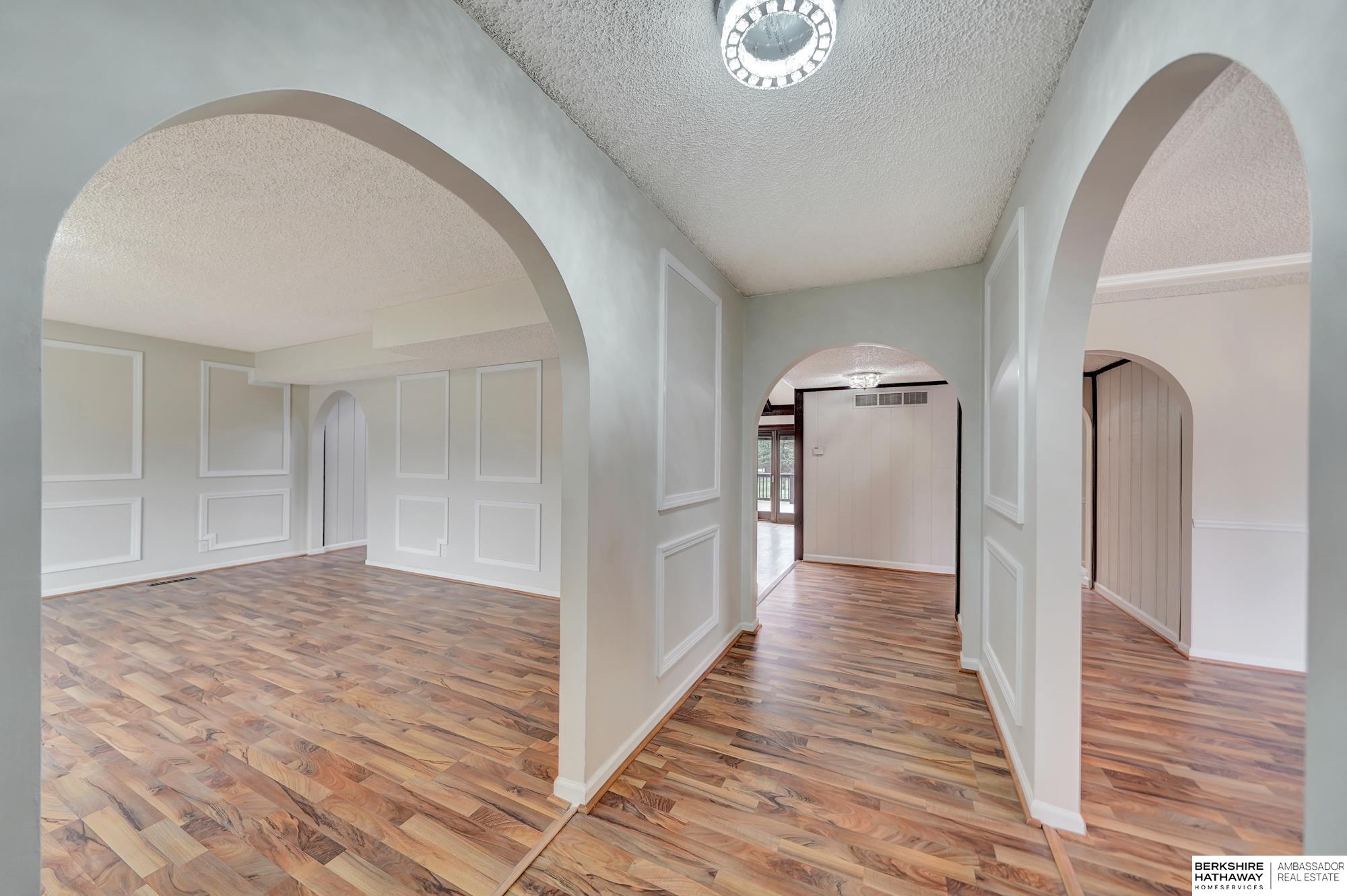 Lincoln, Nebraska 68506, United States, 4 Bedrooms Bedrooms, ,5 BathroomsBathrooms,Residential,Active,97945