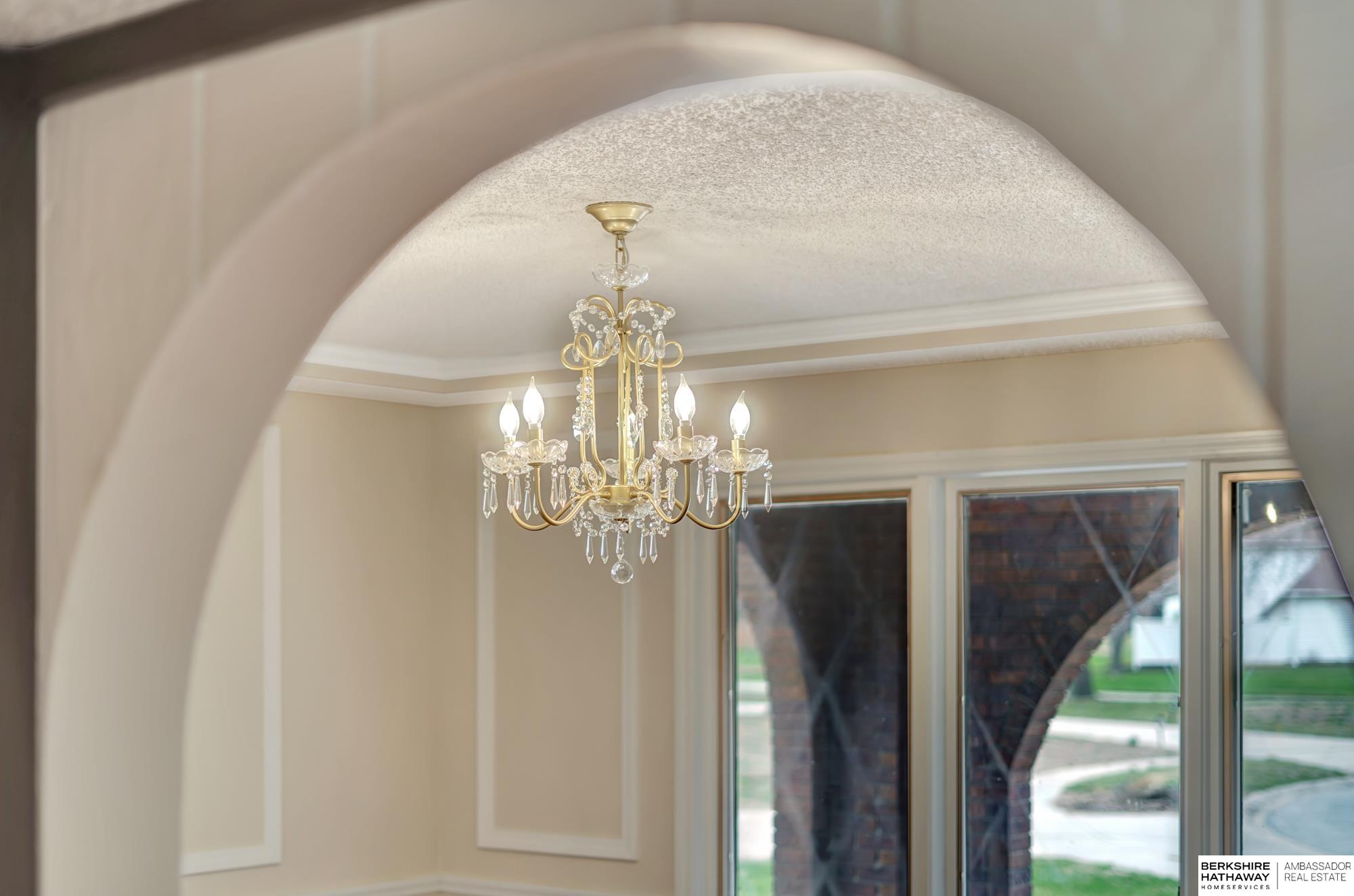 Lincoln, Nebraska 68506, United States, 4 Bedrooms Bedrooms, ,5 BathroomsBathrooms,Residential,Active,97945