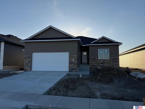 Photo of 9552 S 87th Street, Lincoln, NE 68526 (MLS # 22611127)