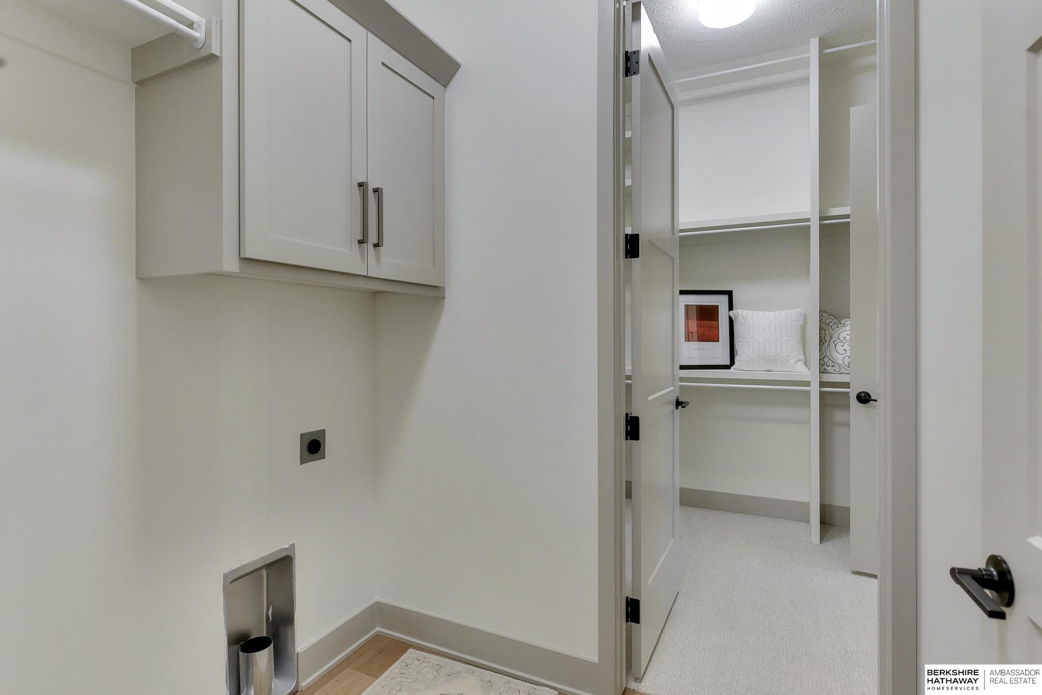 Omaha, Nebraska 68138, United States, 4 Bedrooms Bedrooms, ,3 BathroomsBathrooms,Residential,Active,119881