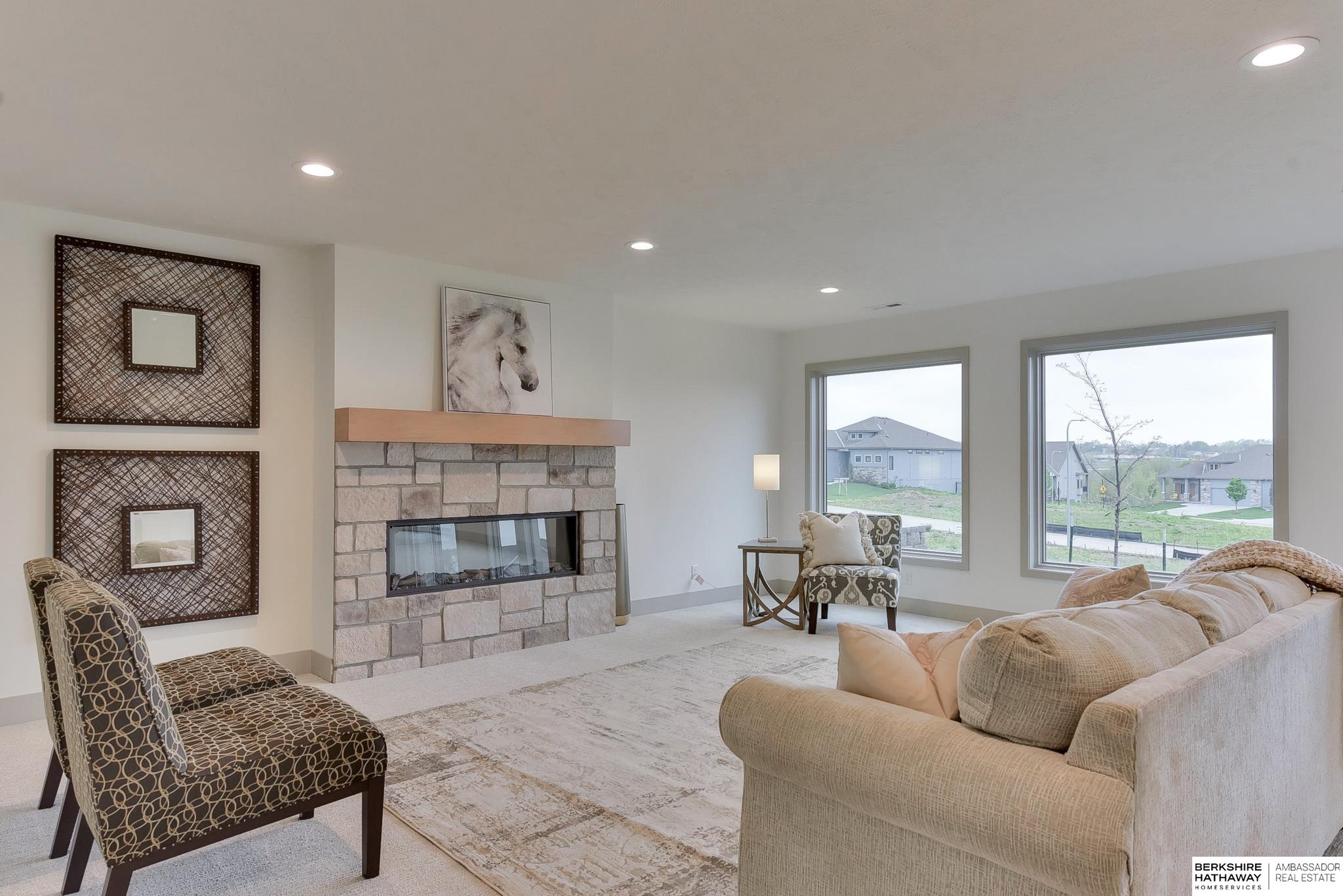 Omaha, Nebraska 68138, United States, 4 Bedrooms Bedrooms, ,3 BathroomsBathrooms,Residential,Active,119881