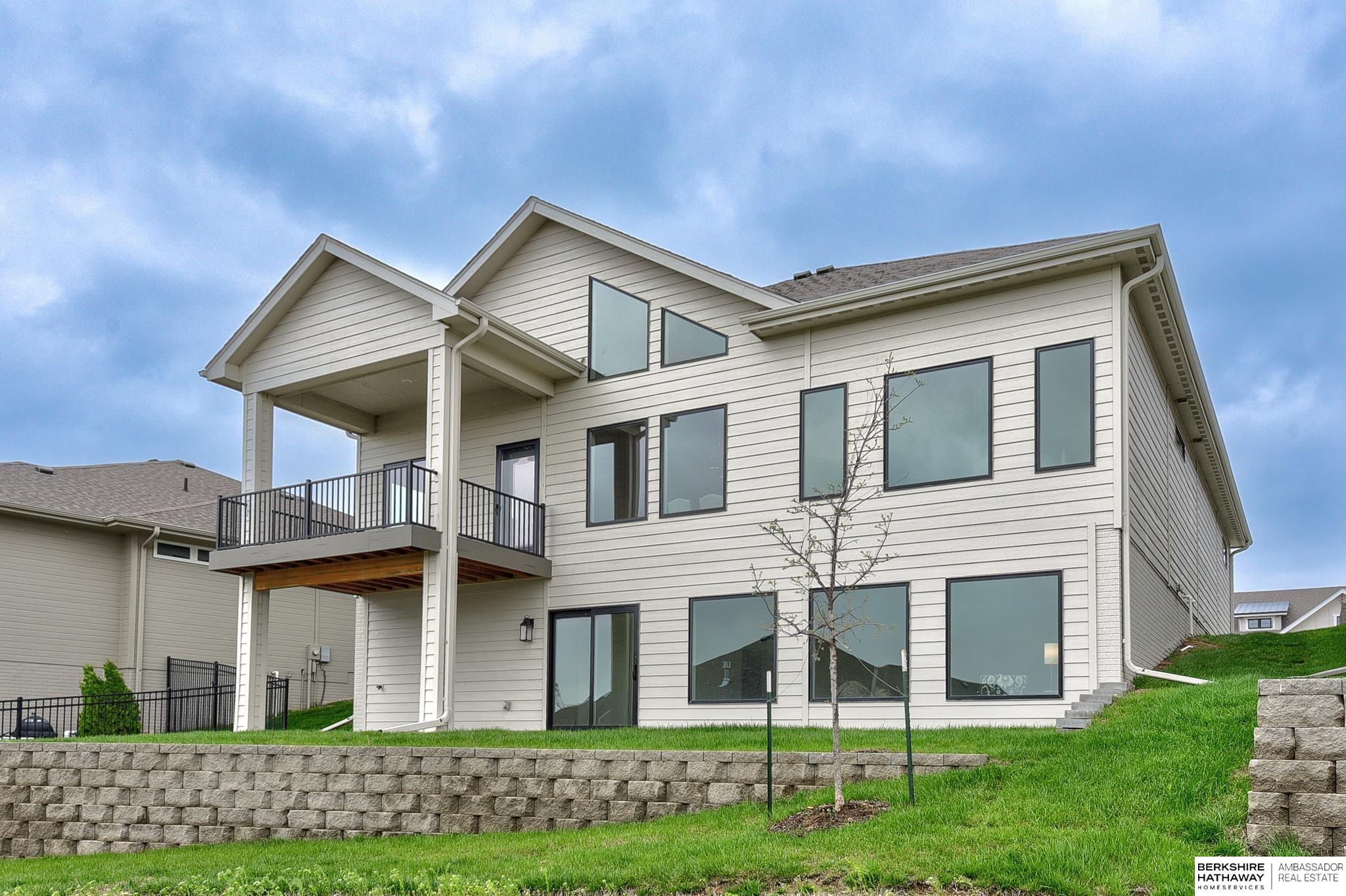 Omaha, Nebraska 68138, United States, 4 Bedrooms Bedrooms, ,3 BathroomsBathrooms,Residential,Active,119881