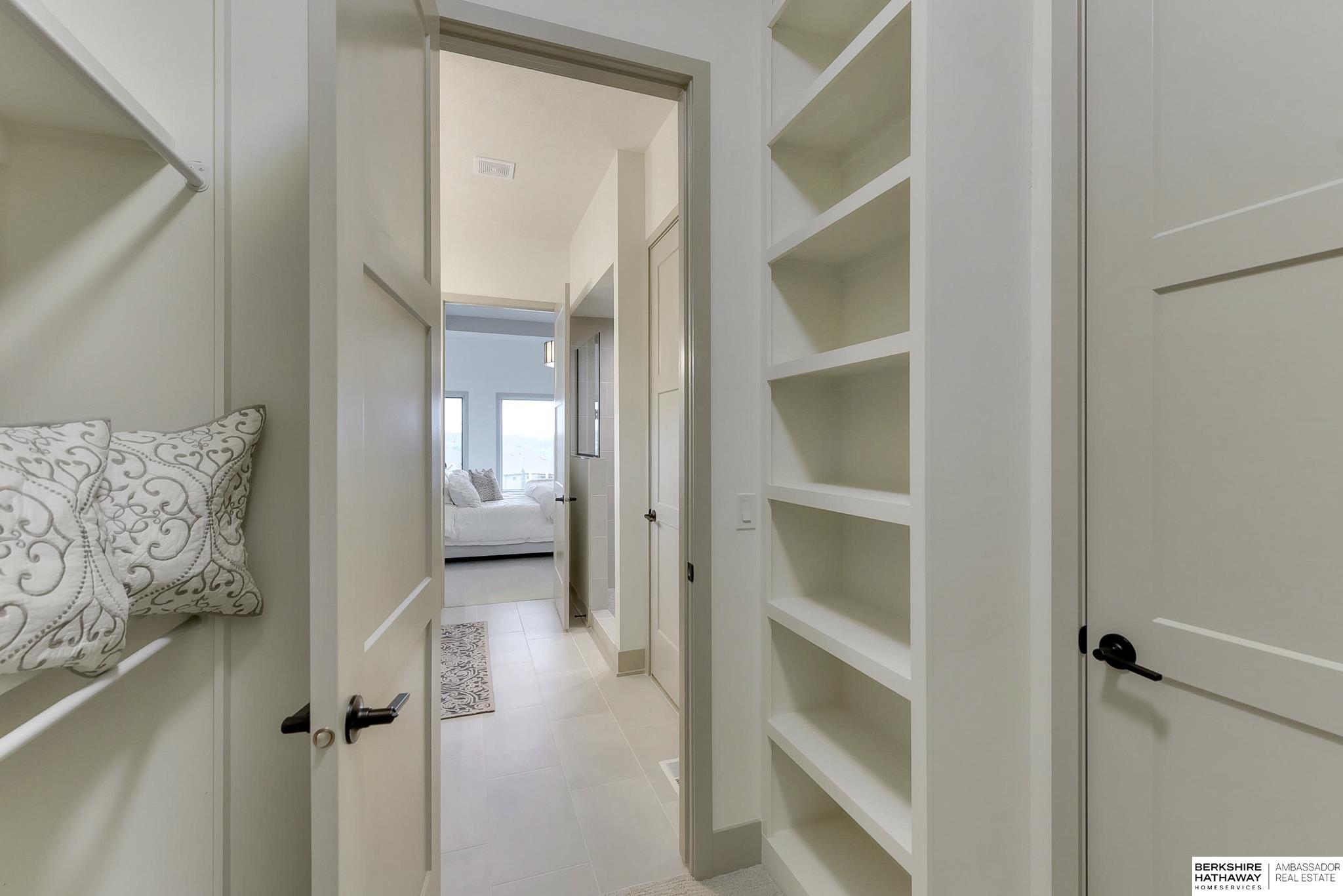 Omaha, Nebraska 68138, United States, 4 Bedrooms Bedrooms, ,3 BathroomsBathrooms,Residential,Active,119881