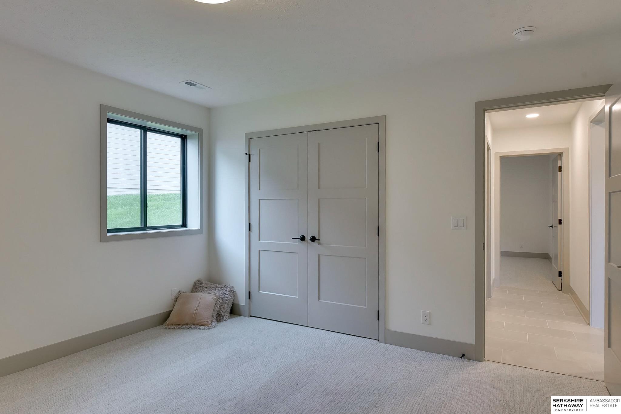 Omaha, Nebraska 68138, United States, 4 Bedrooms Bedrooms, ,3 BathroomsBathrooms,Residential,Active,119881