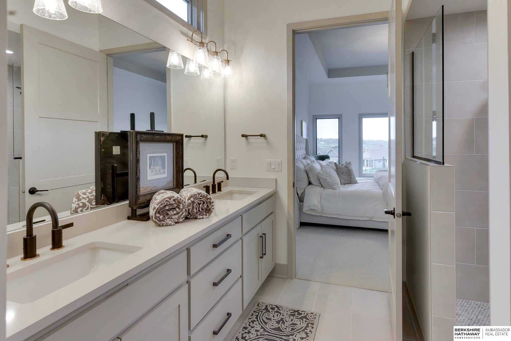 Omaha, Nebraska 68138, United States, 4 Bedrooms Bedrooms, ,3 BathroomsBathrooms,Residential,Active,119881