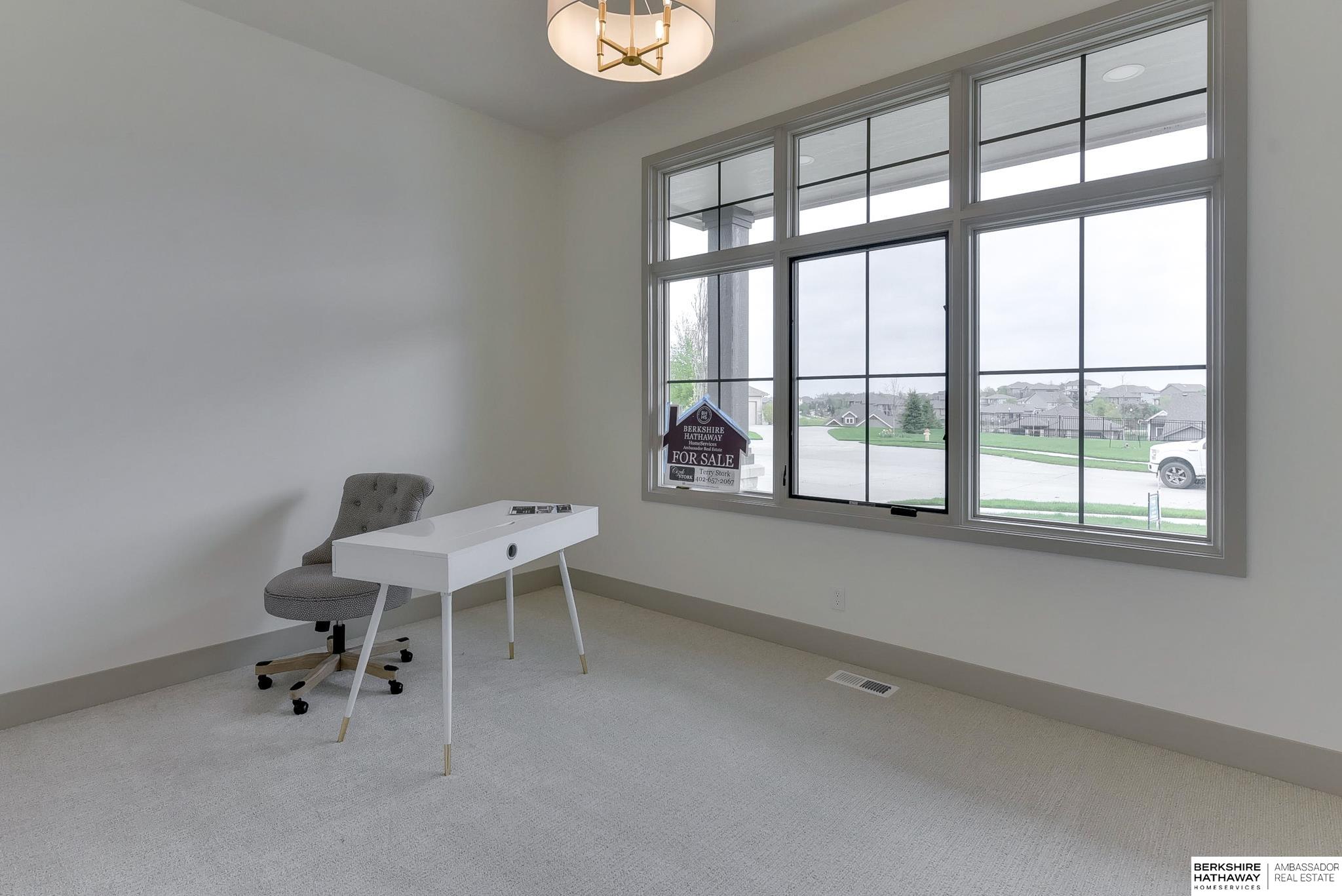 Omaha, Nebraska 68138, United States, 4 Bedrooms Bedrooms, ,3 BathroomsBathrooms,Residential,Active,119881